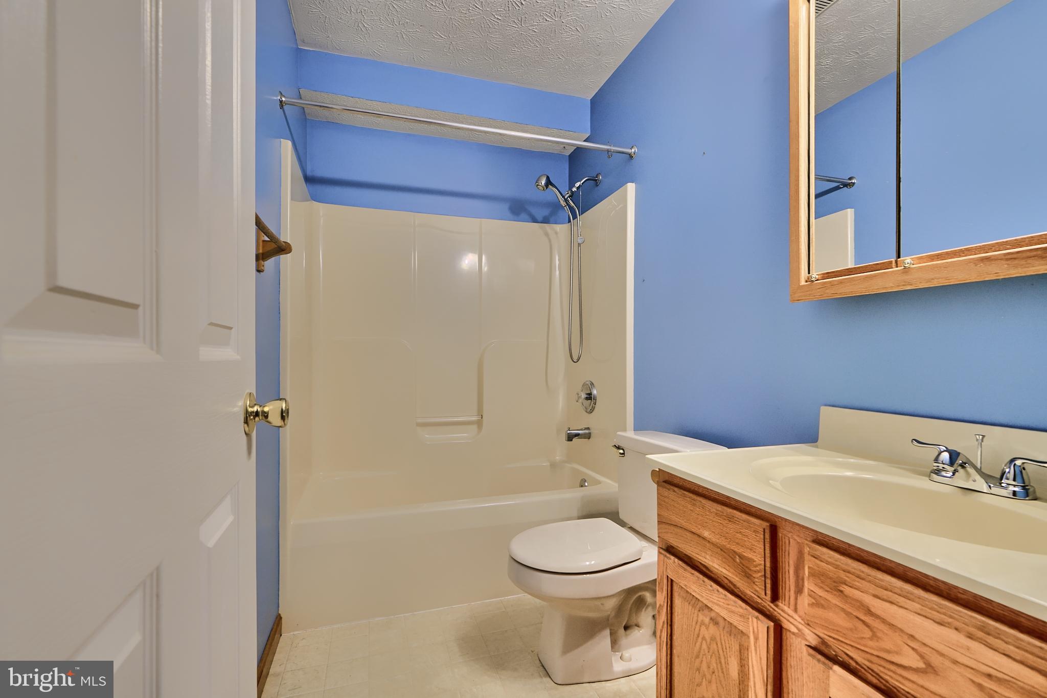 OCTORARO LAKES - Residential