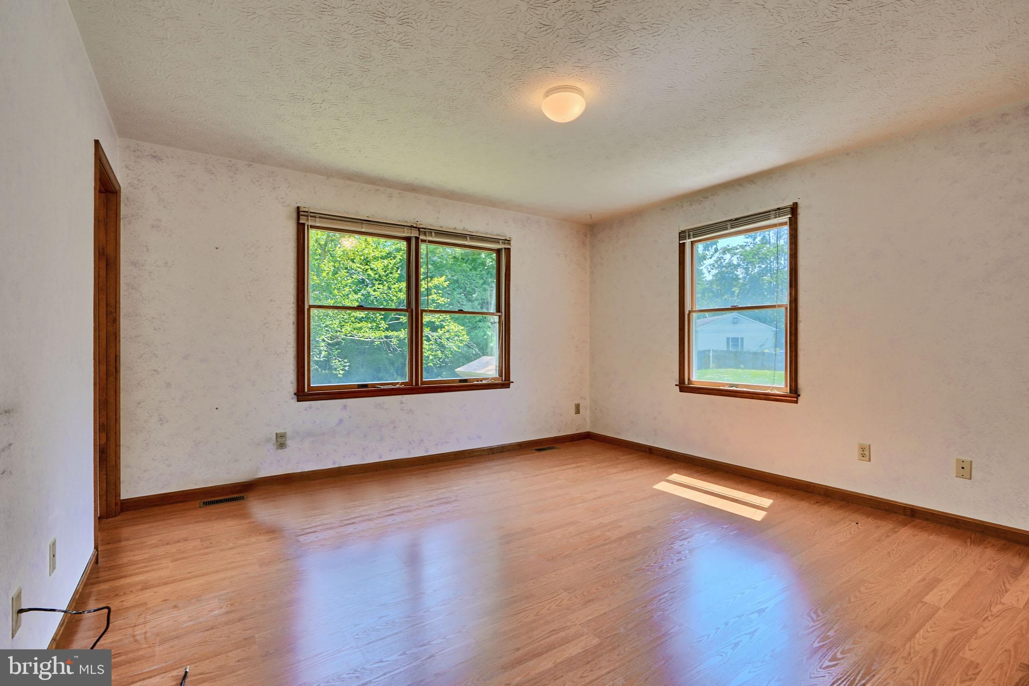 OCTORARO LAKES - Residential