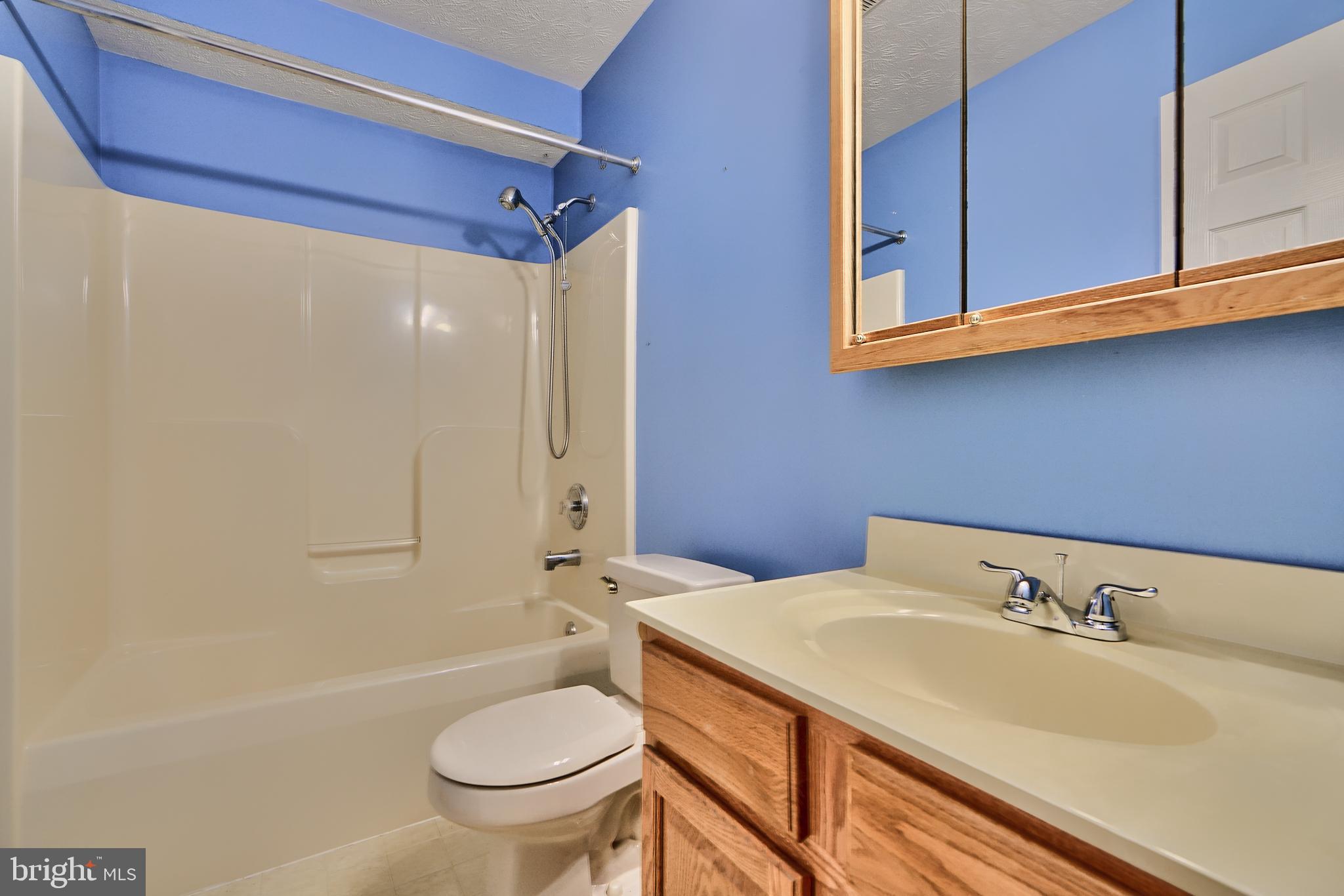 OCTORARO LAKES - Residential