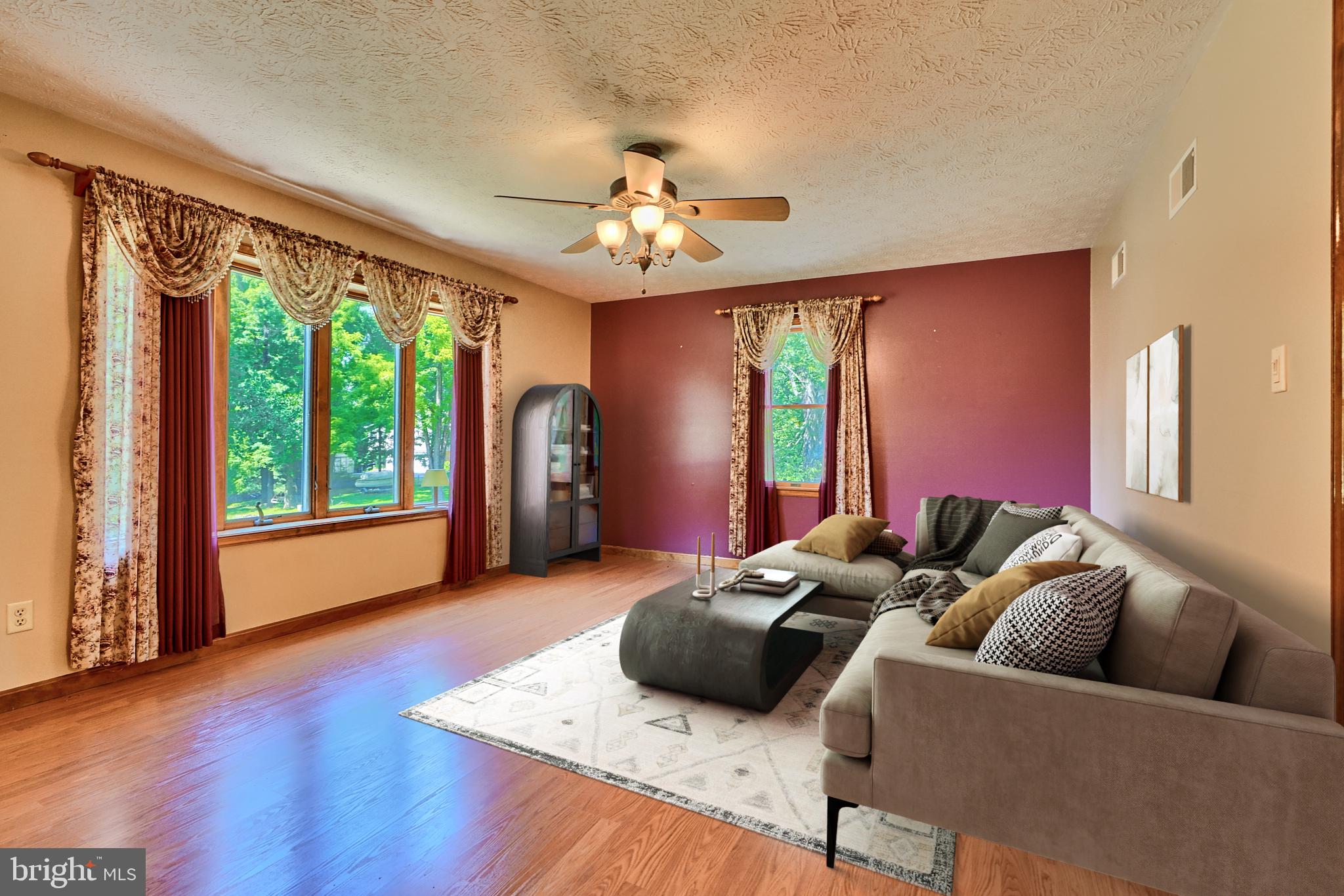 OCTORARO LAKES - Residential