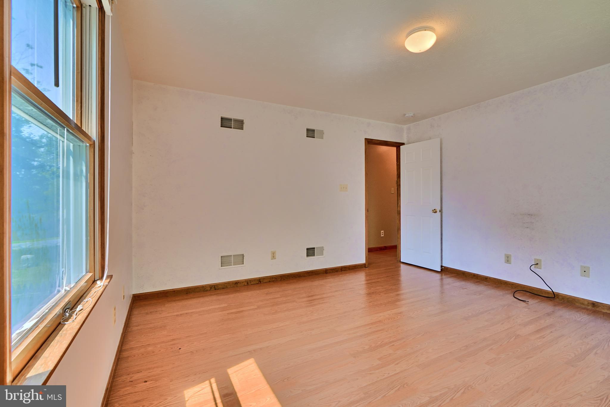 OCTORARO LAKES - Residential