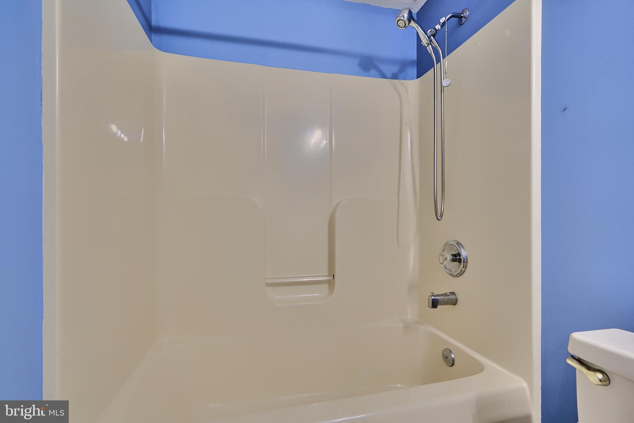 OCTORARO LAKES - Residential