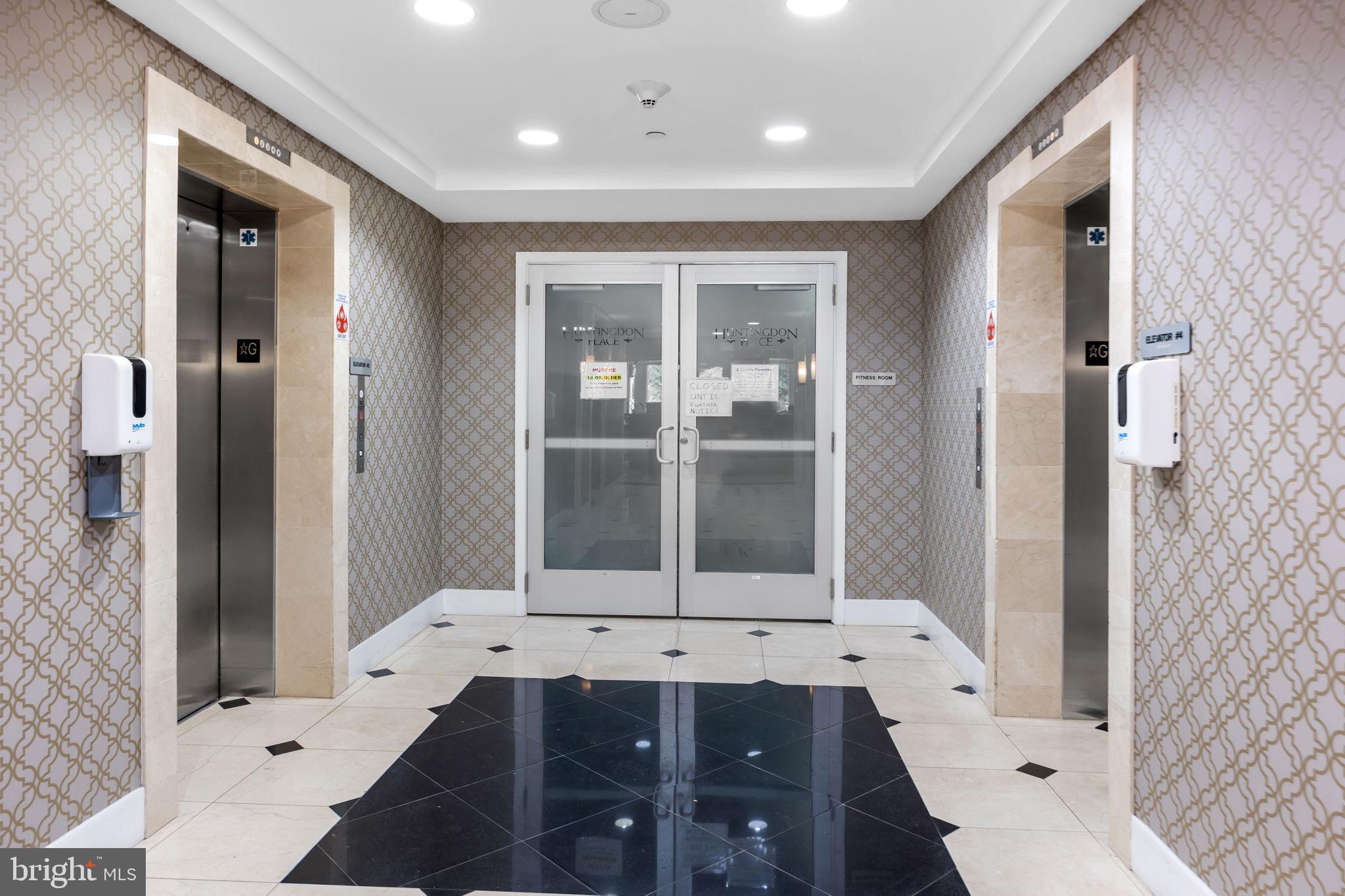 HUNTINGDON PLACE - Residential