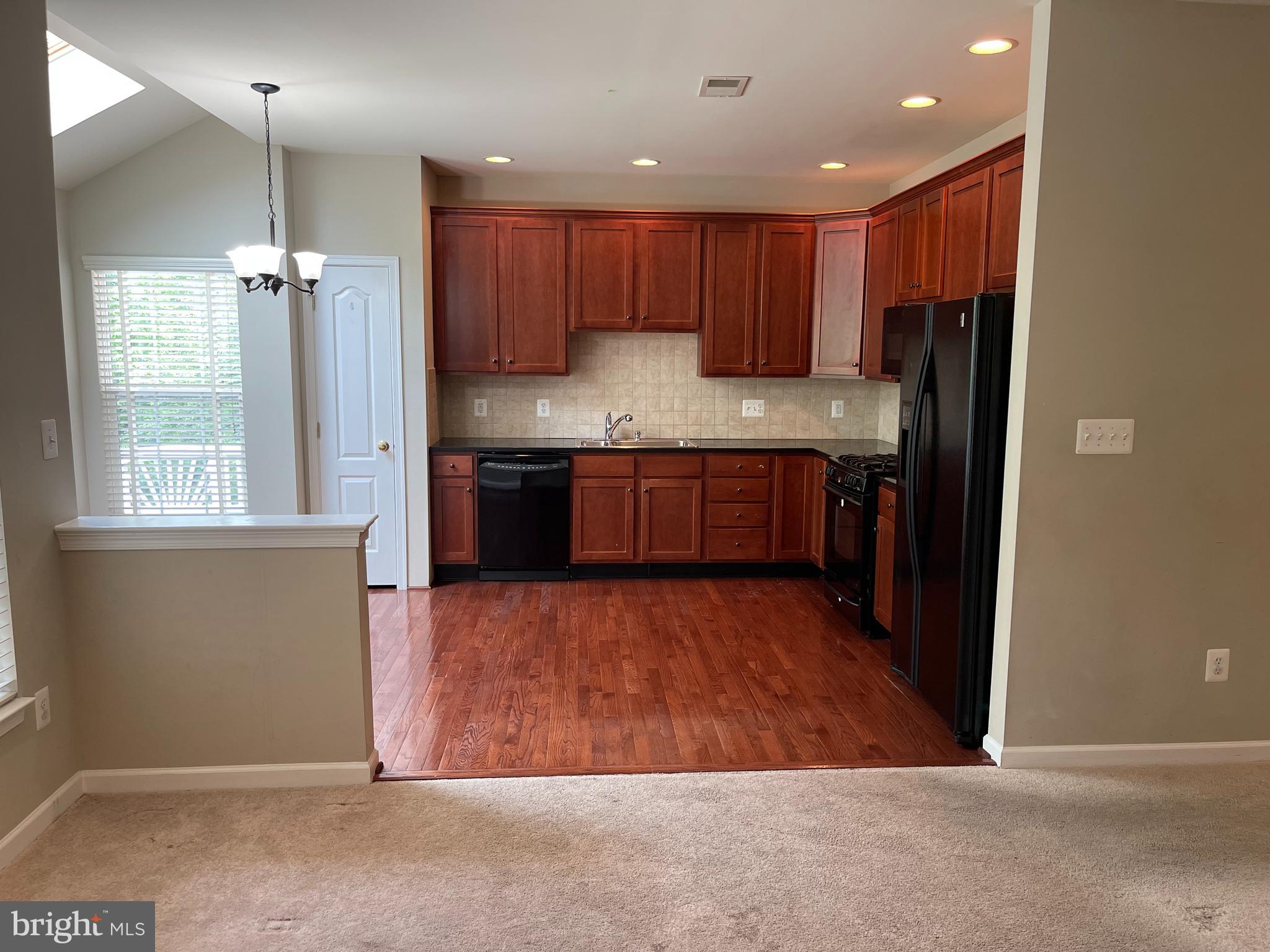 BELMONT LAND BAY - Residential