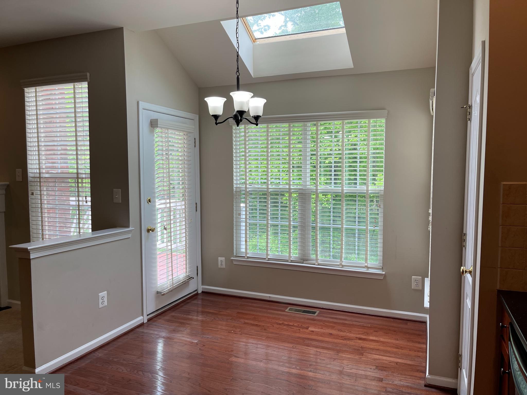 BELMONT LAND BAY - Residential