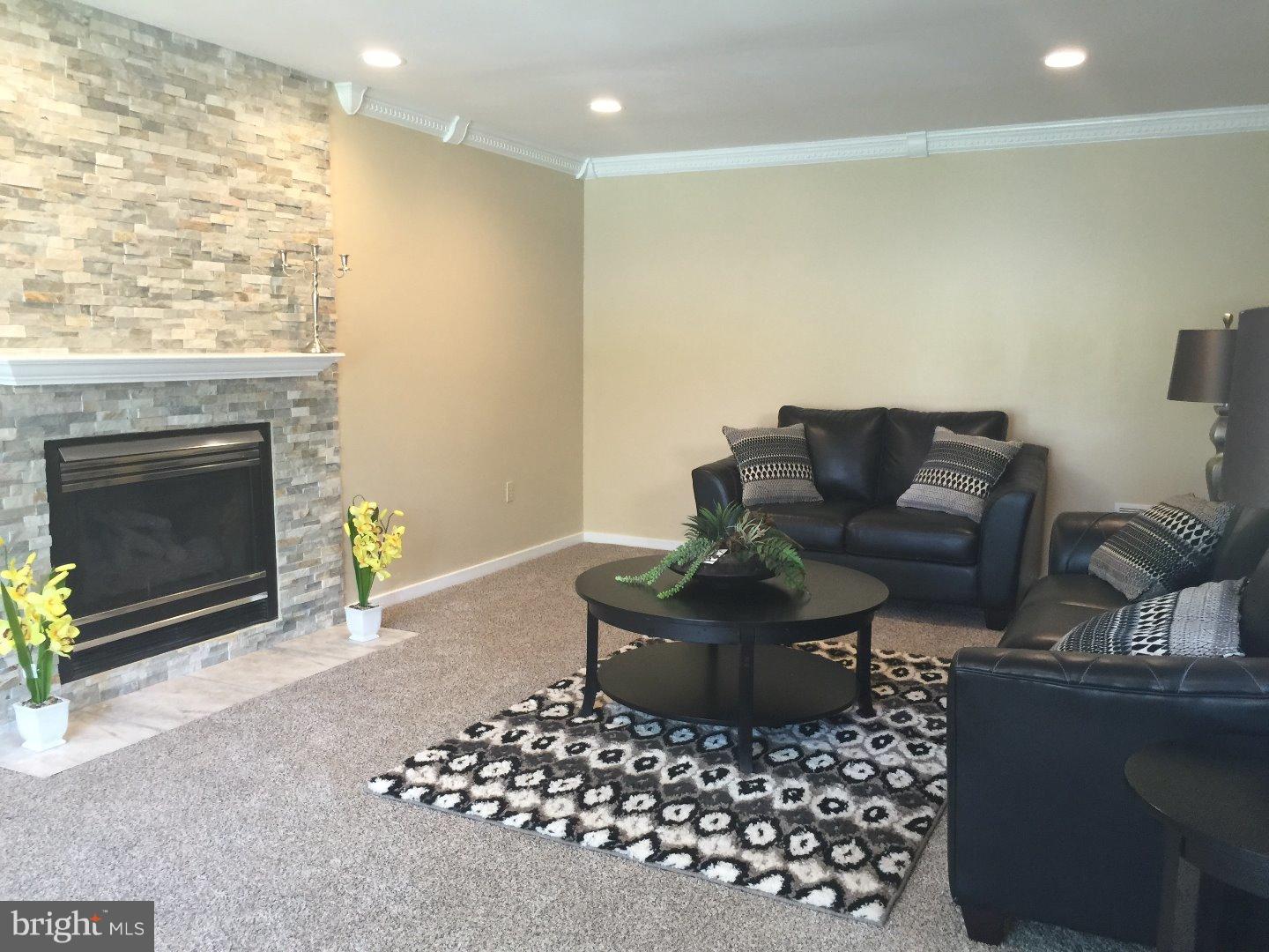 THE ESTATES OF DOYLESTOWN - Residential