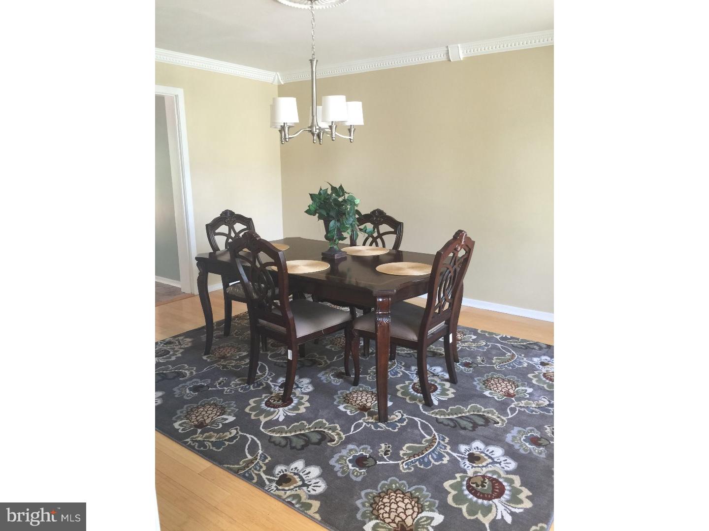 THE ESTATES OF DOYLESTOWN - Residential