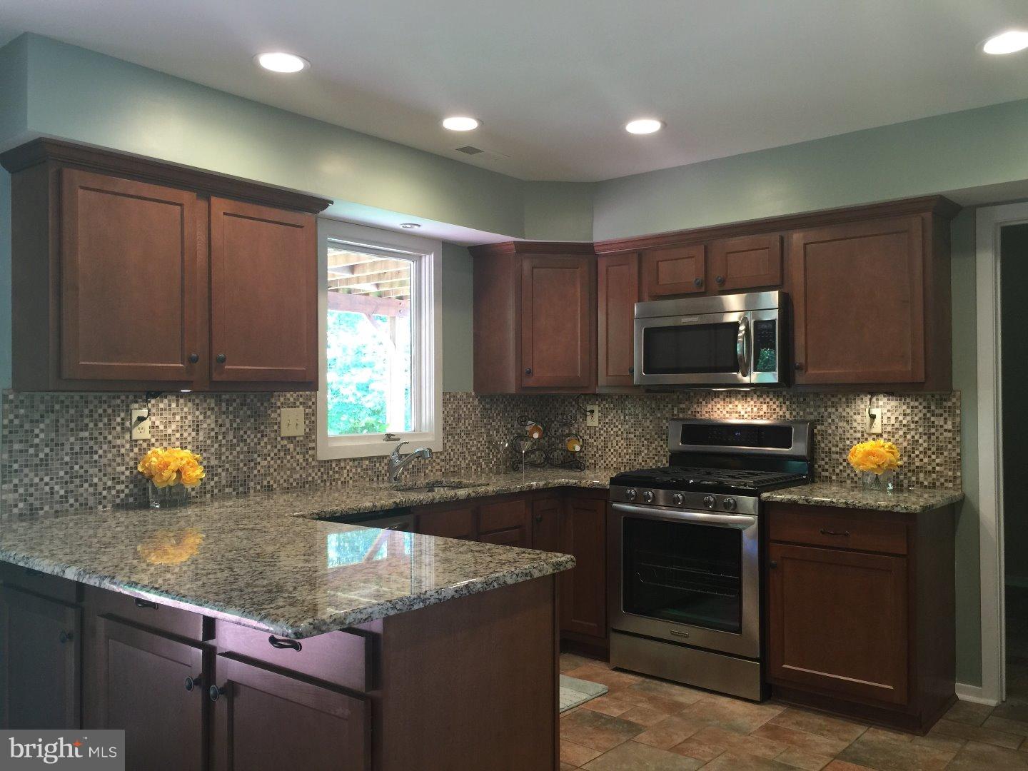 THE ESTATES OF DOYLESTOWN - Residential