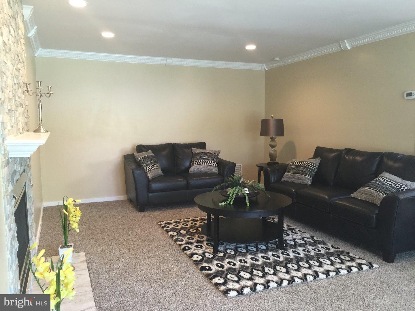 THE ESTATES OF DOYLESTOWN - Residential
