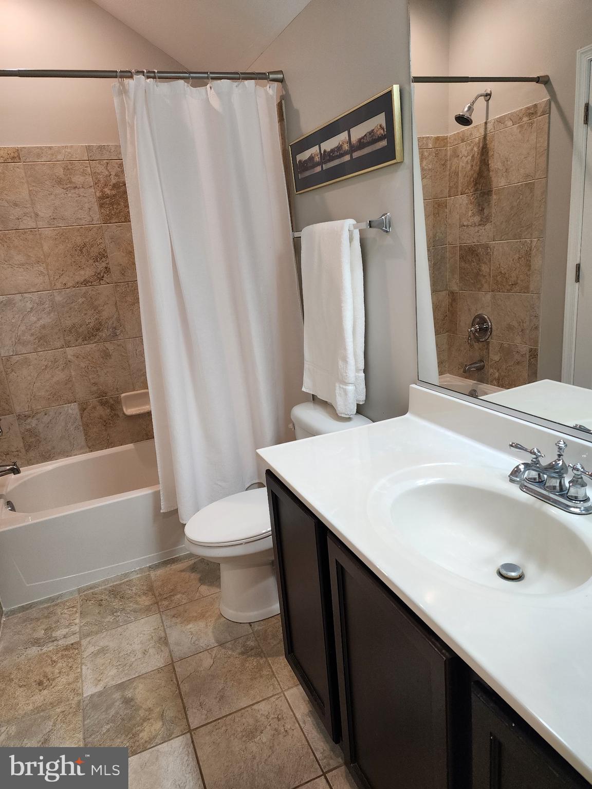 THE VILLAGES OF STEEPLECHASE - Residential