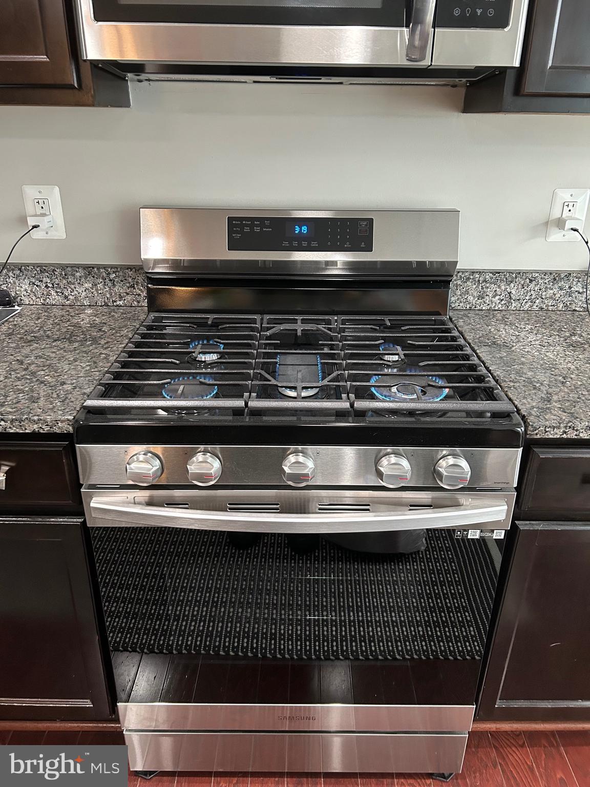 THE VILLAGES OF STEEPLECHASE - Residential