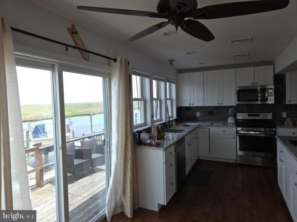 Photo of 330 Dock Road, WEST CREEK, NJ 08092 (MLS # NJOC2042402)