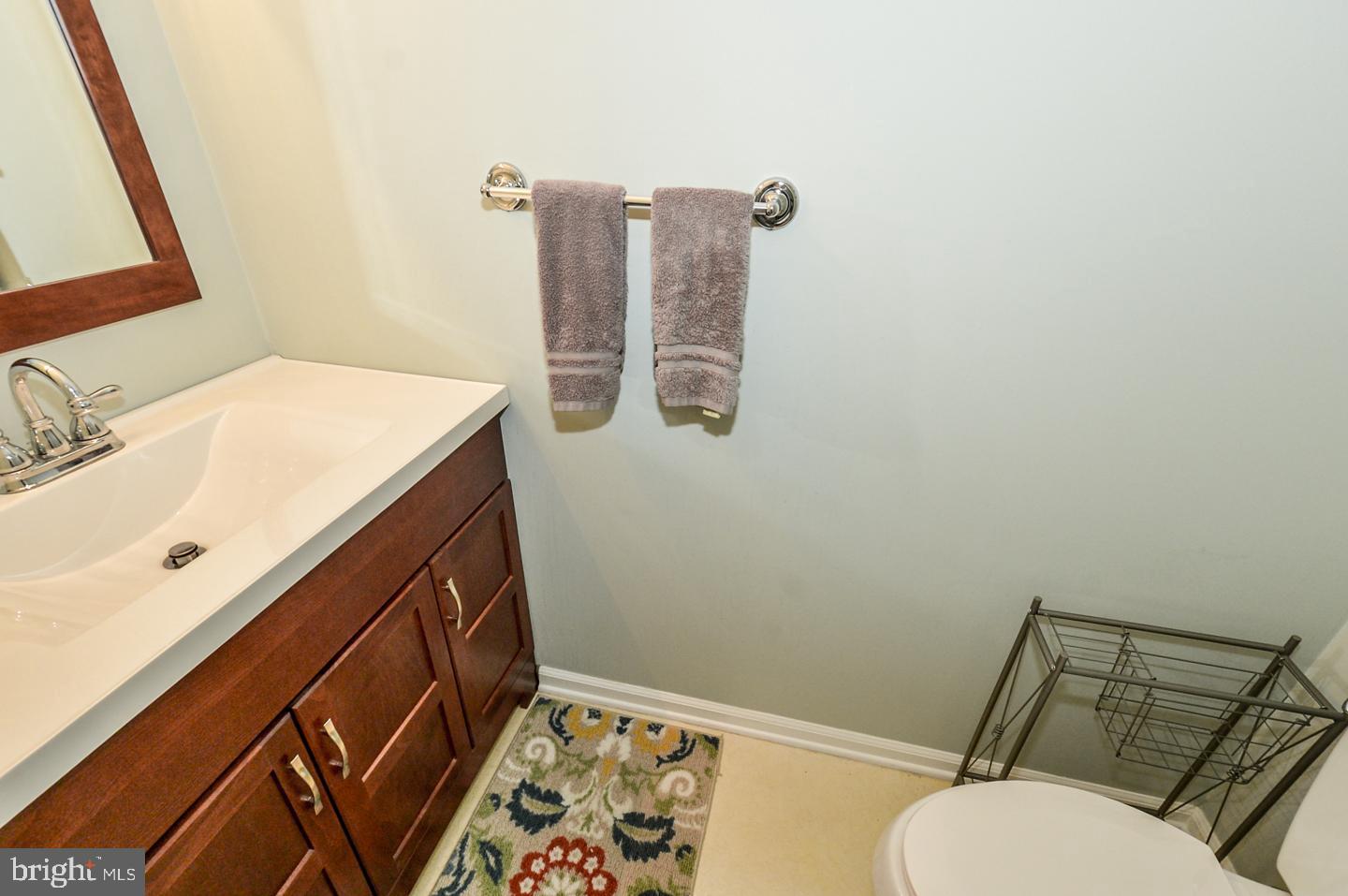 JAMESTOWN VIL - Residential Lease