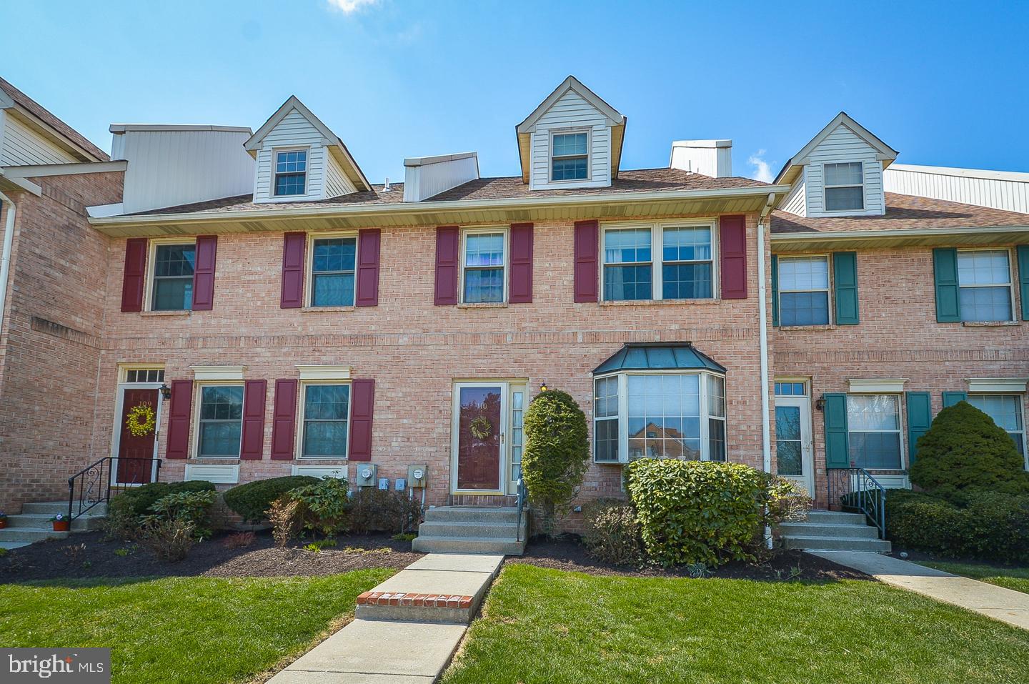 JAMESTOWN VIL - Residential Lease