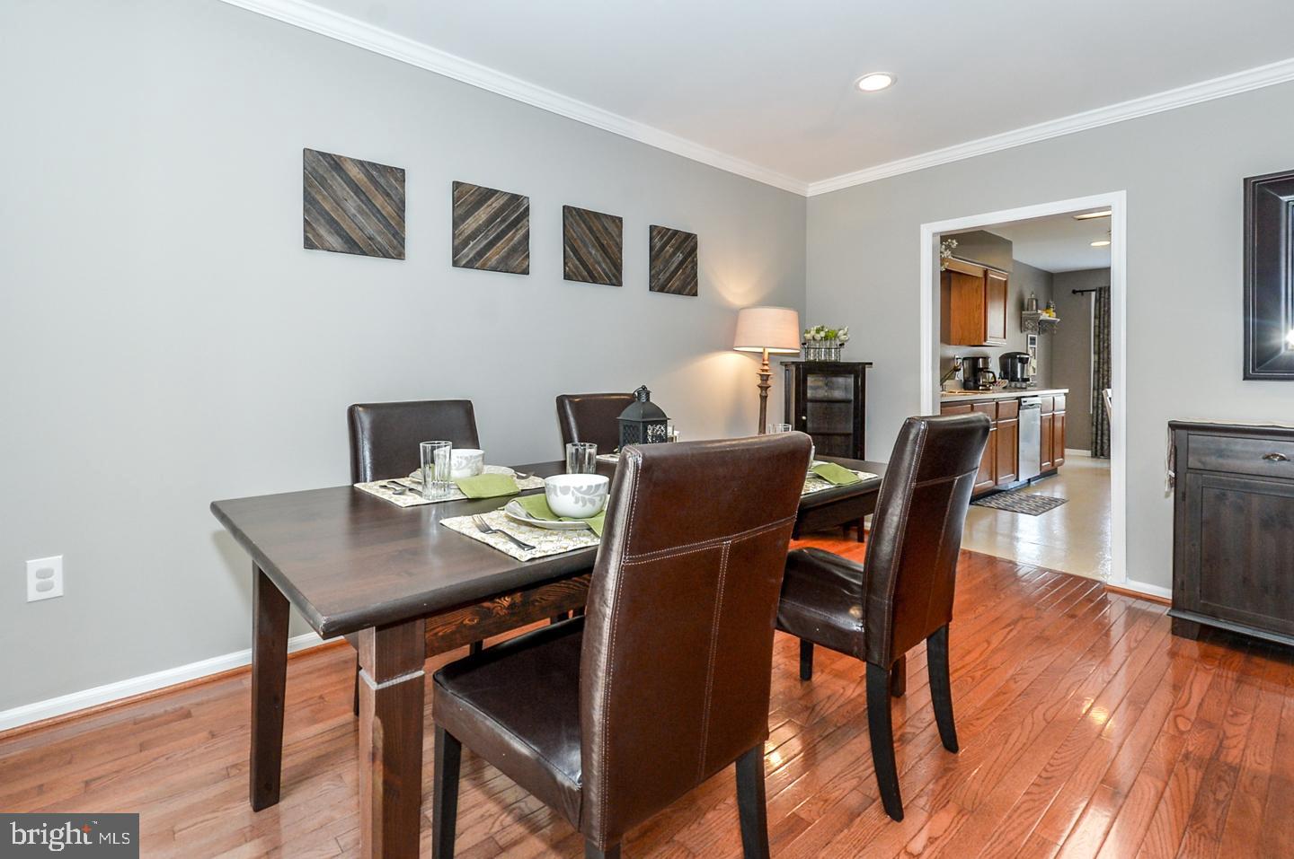 JAMESTOWN VIL - Residential Lease