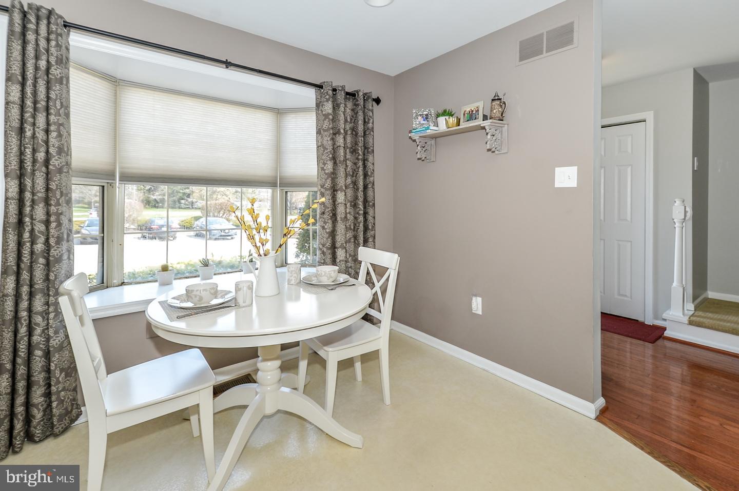 JAMESTOWN VIL - Residential Lease