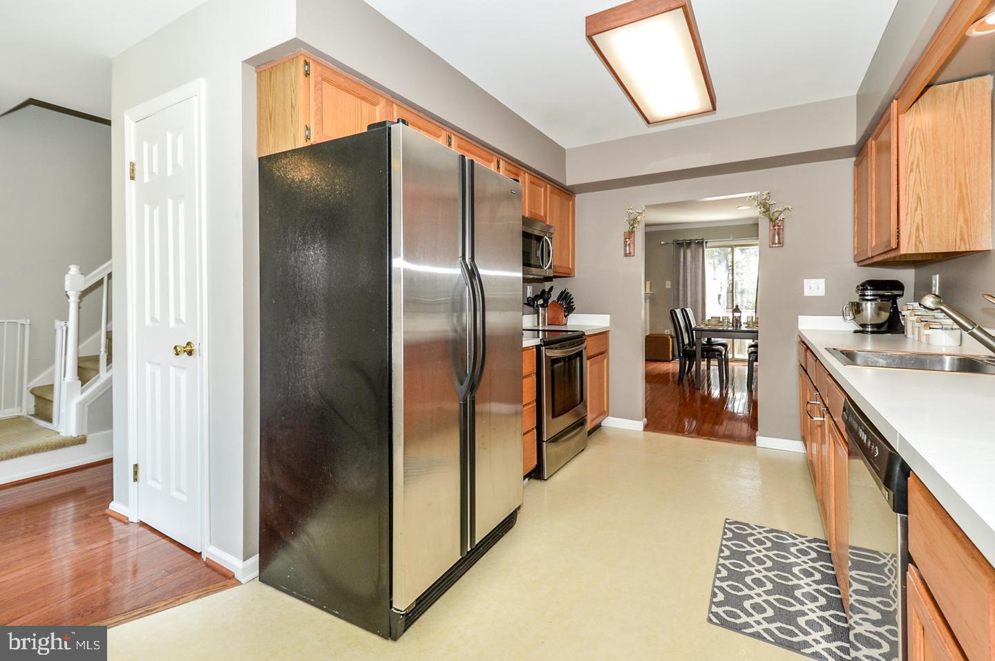 JAMESTOWN VIL - Residential Lease