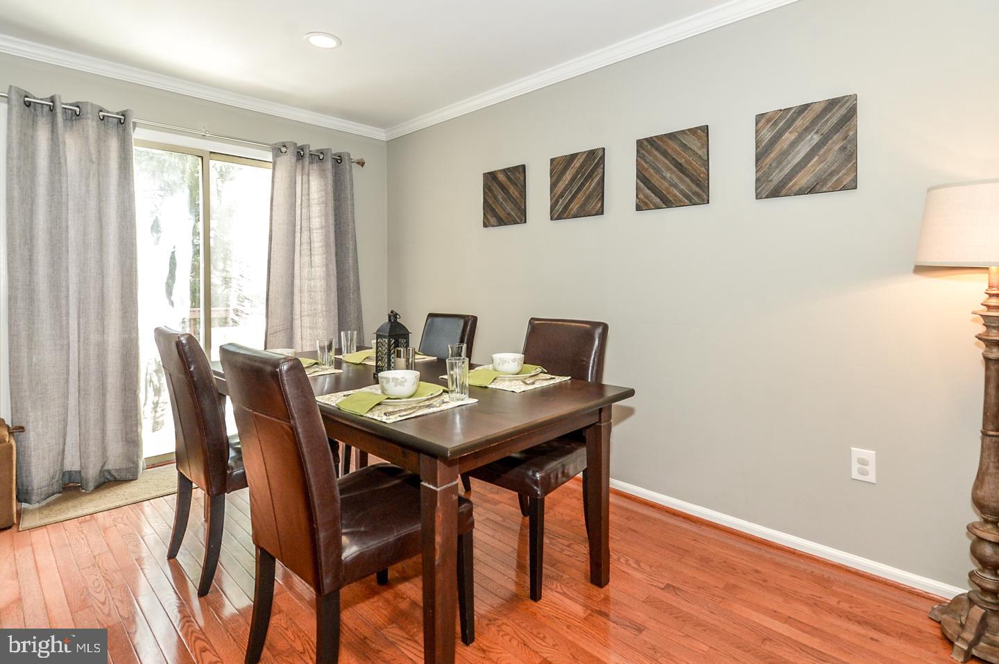 JAMESTOWN VIL - Residential Lease