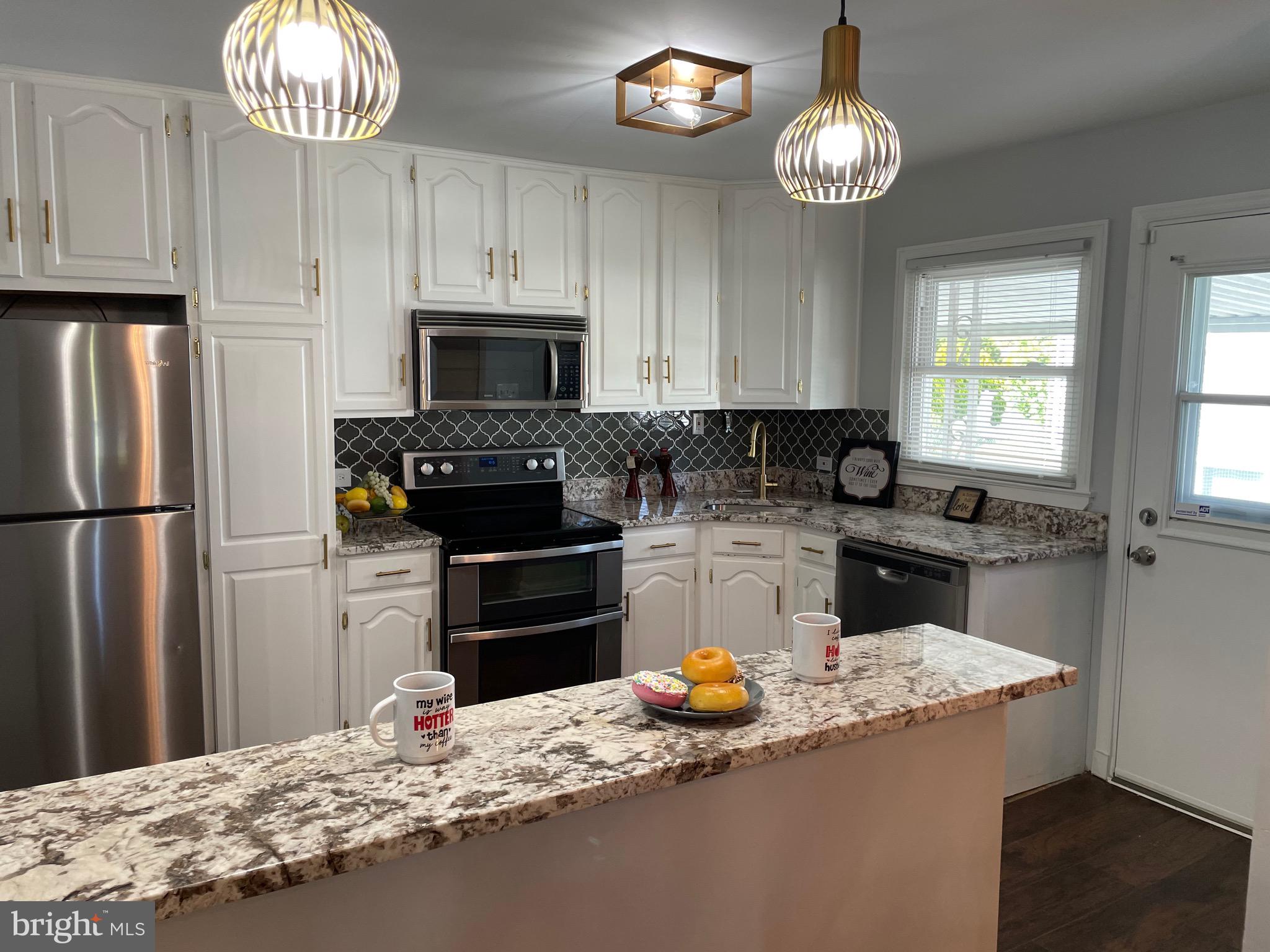 LYNNE ACRES - Residential