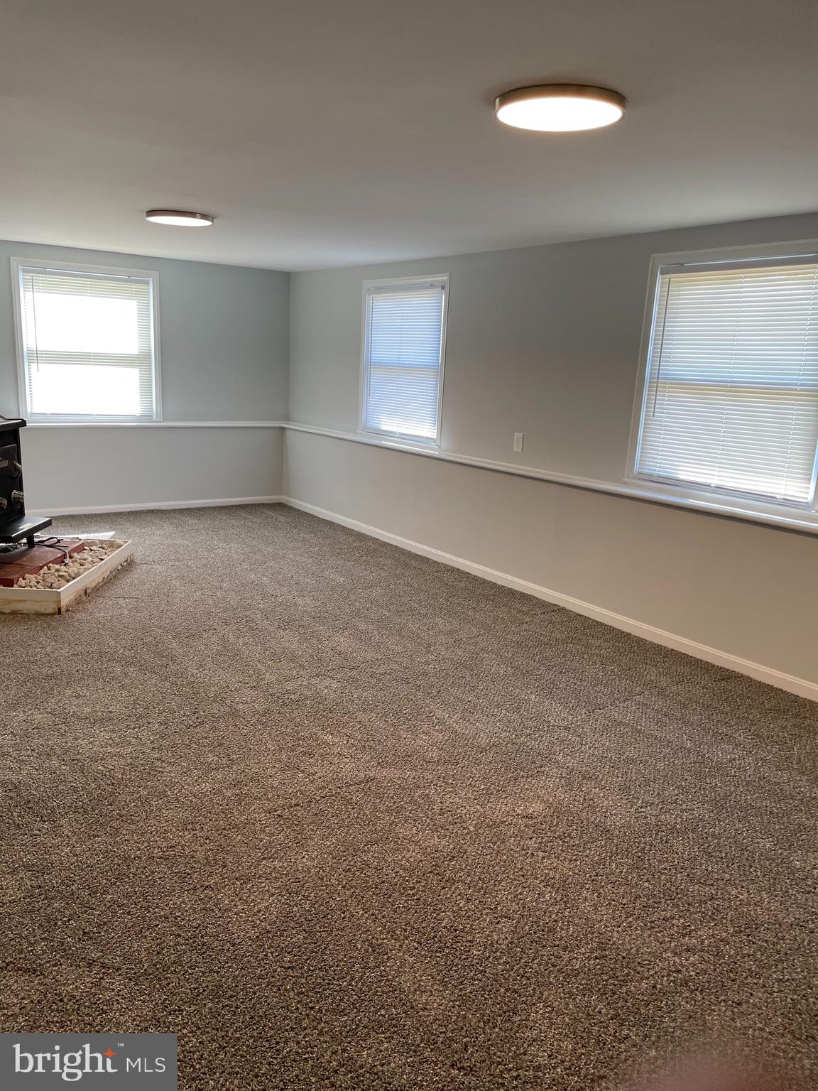 LYNNE ACRES - Residential