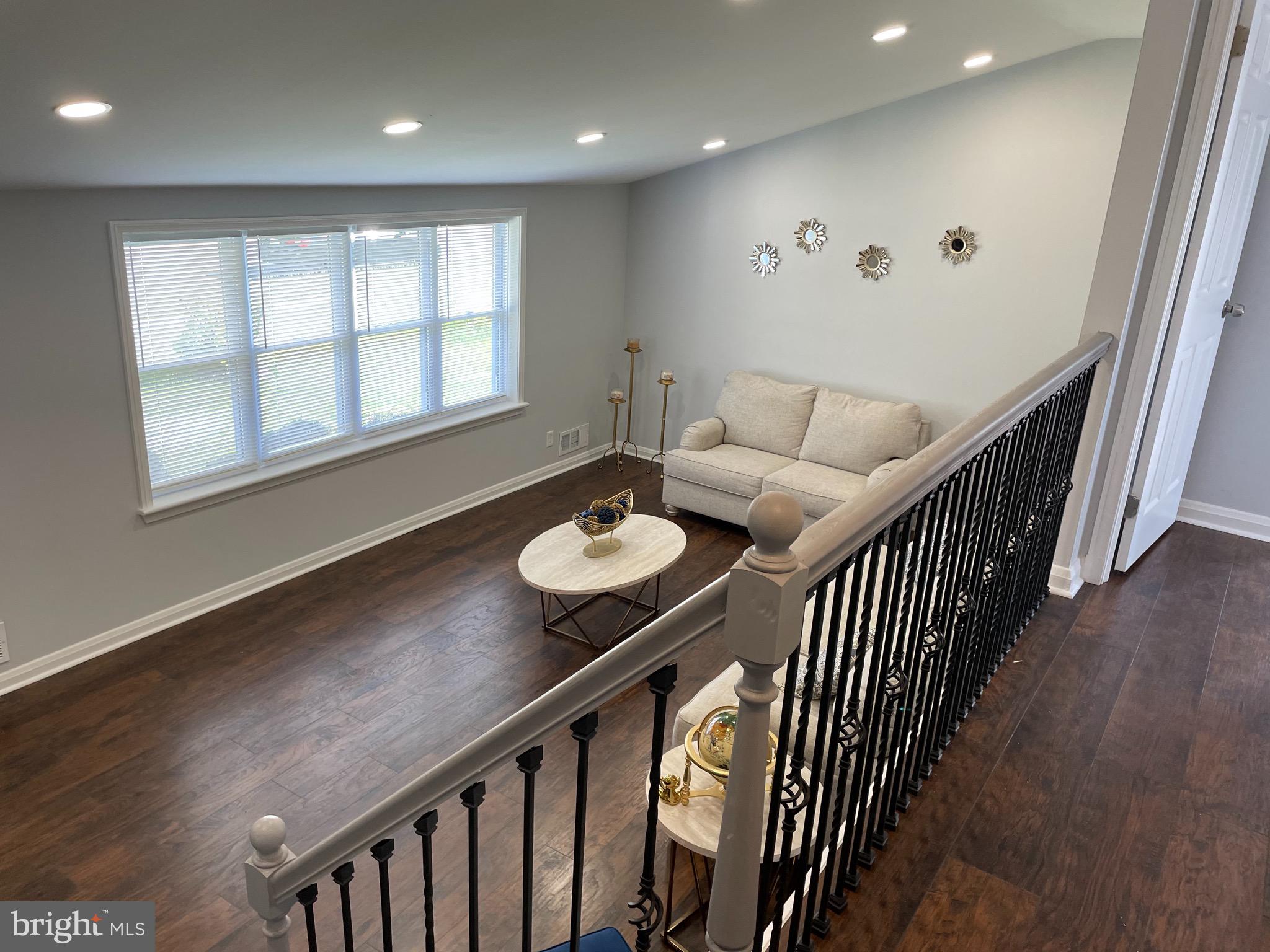 LYNNE ACRES - Residential