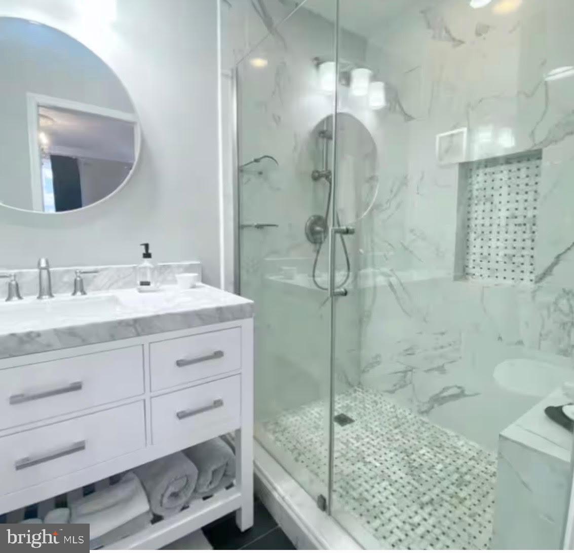 OLD TOWN ALEXANDRIA - Residential