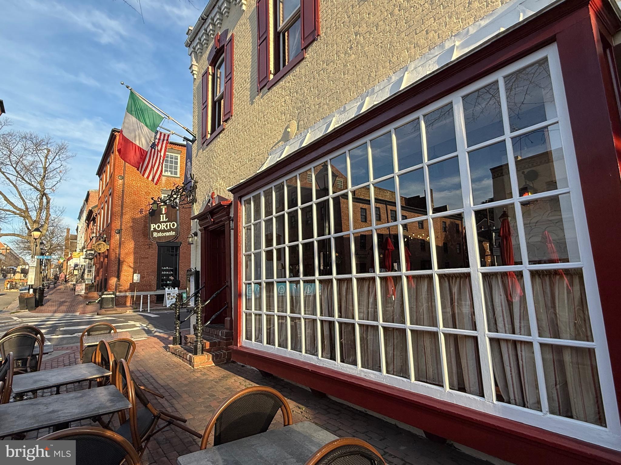 OLD TOWN ALEXANDRIA - Residential