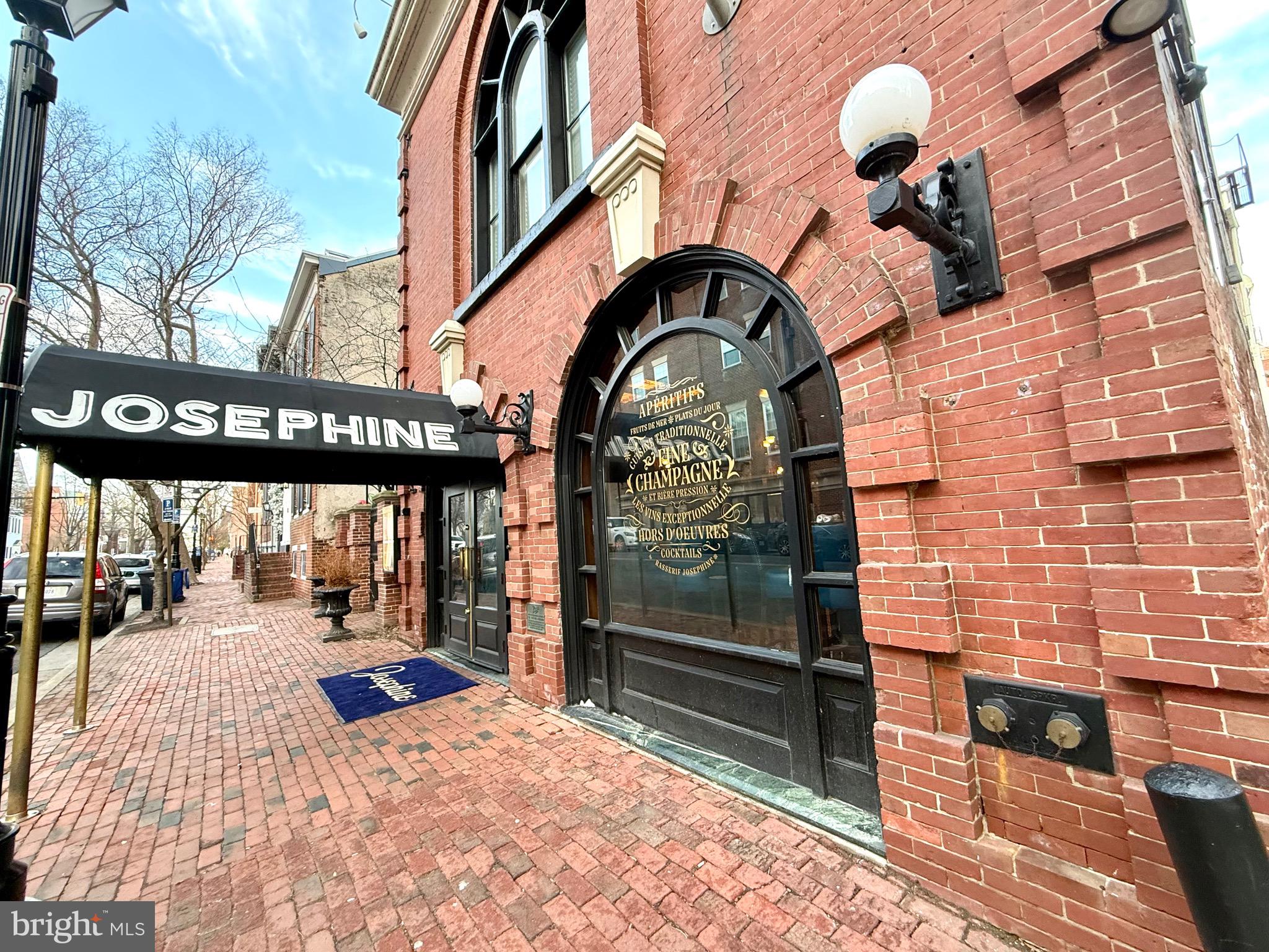 OLD TOWN ALEXANDRIA - Residential