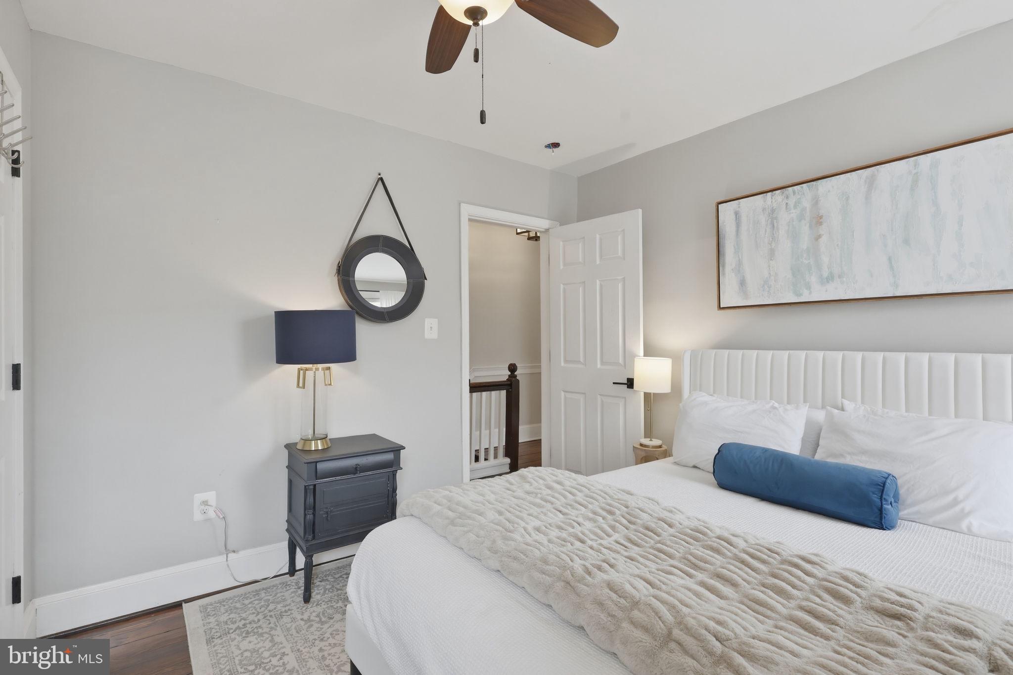 OLD TOWN ALEXANDRIA - Residential