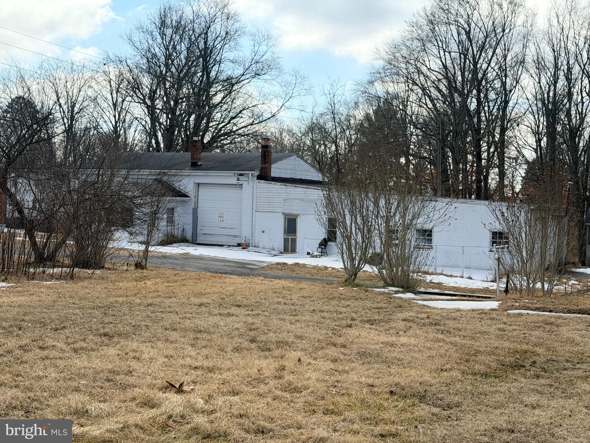 LOCUST KNOLLS - Residential