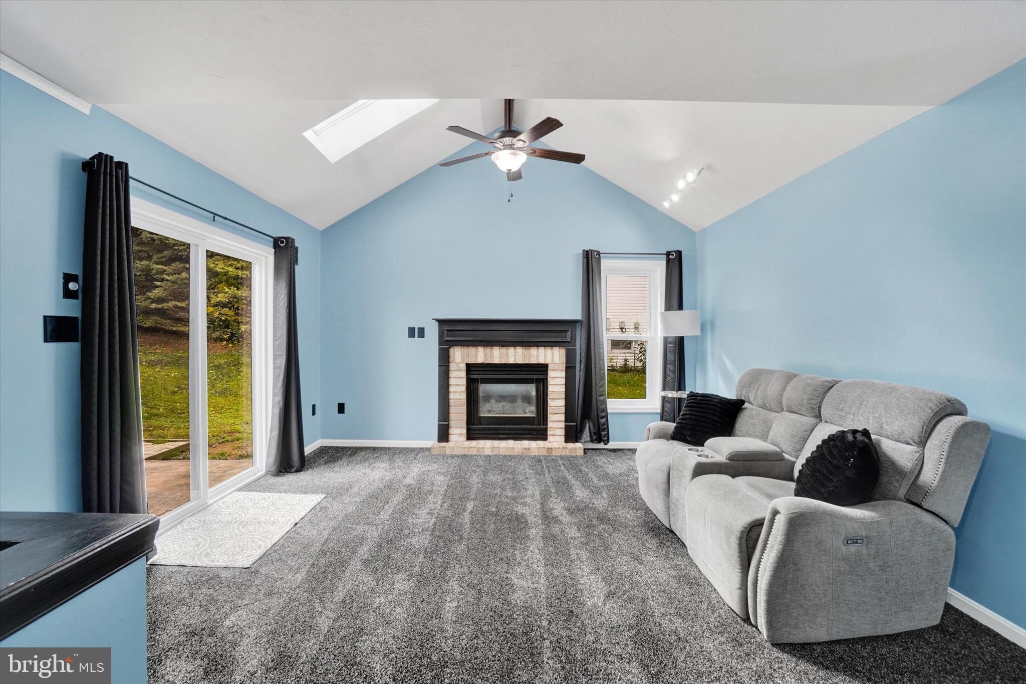 INDIAN SPRINGS - Residential