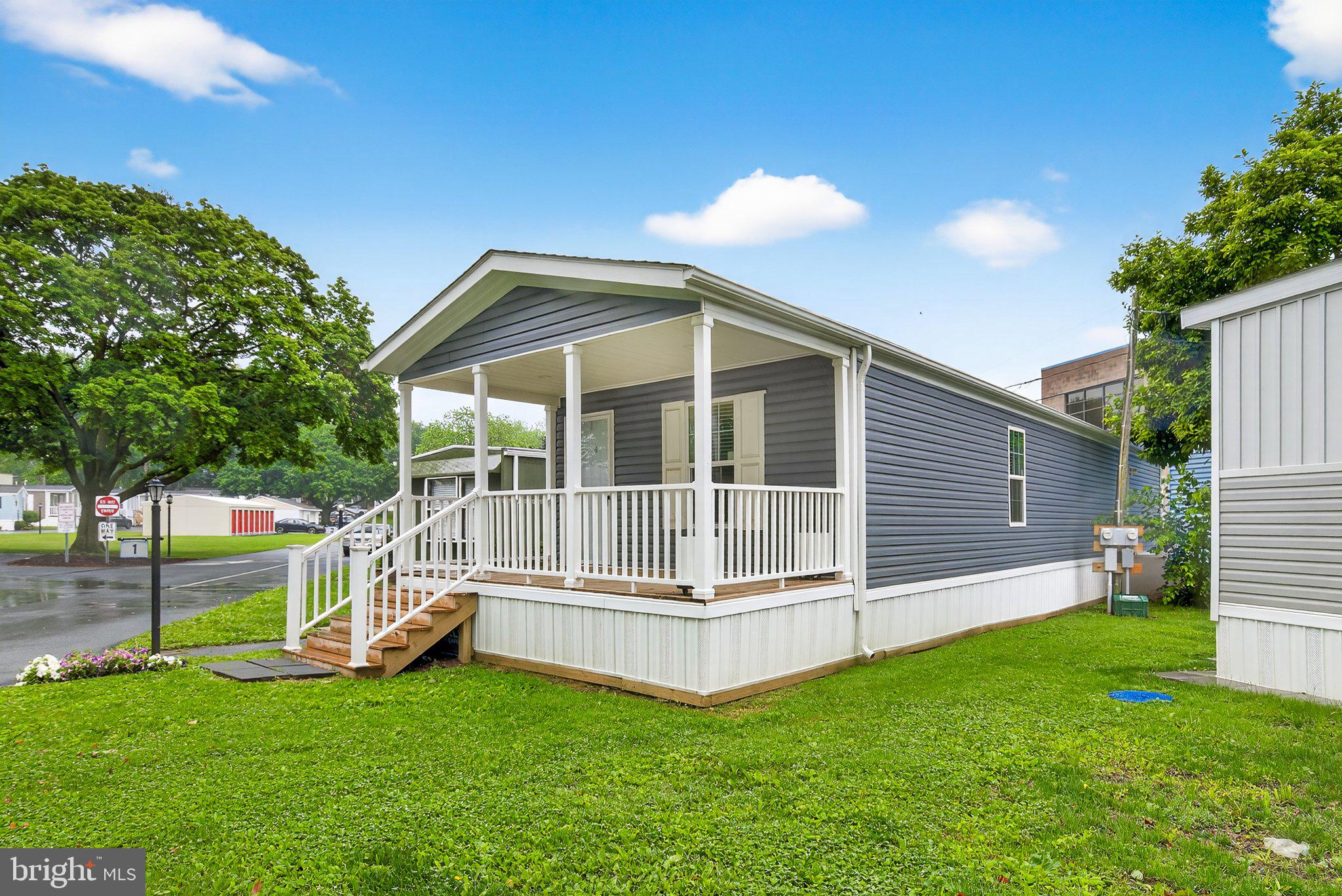 541 FURNACE HILLS PIKE 1