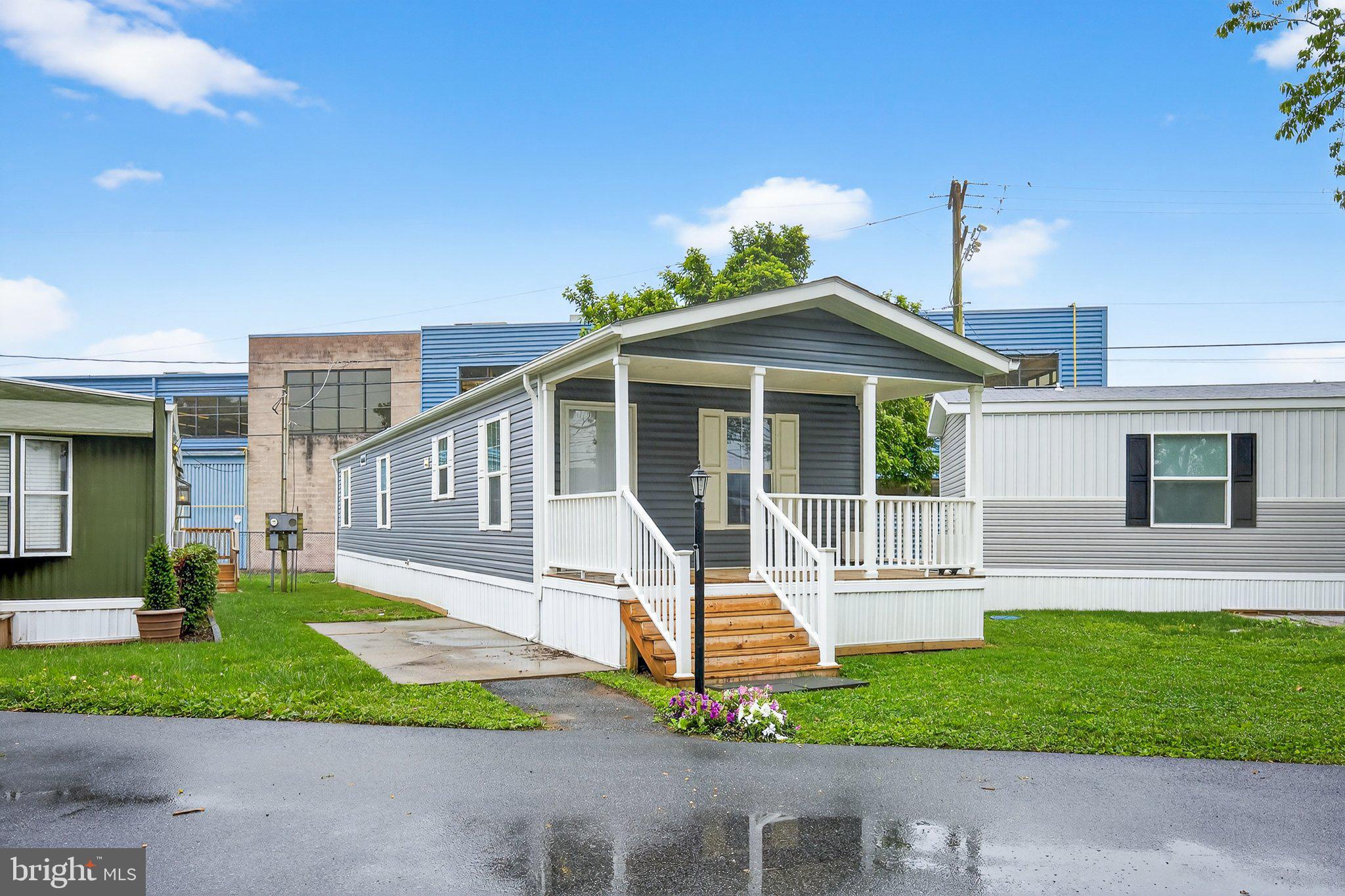 541 FURNACE HILLS PIKE 1