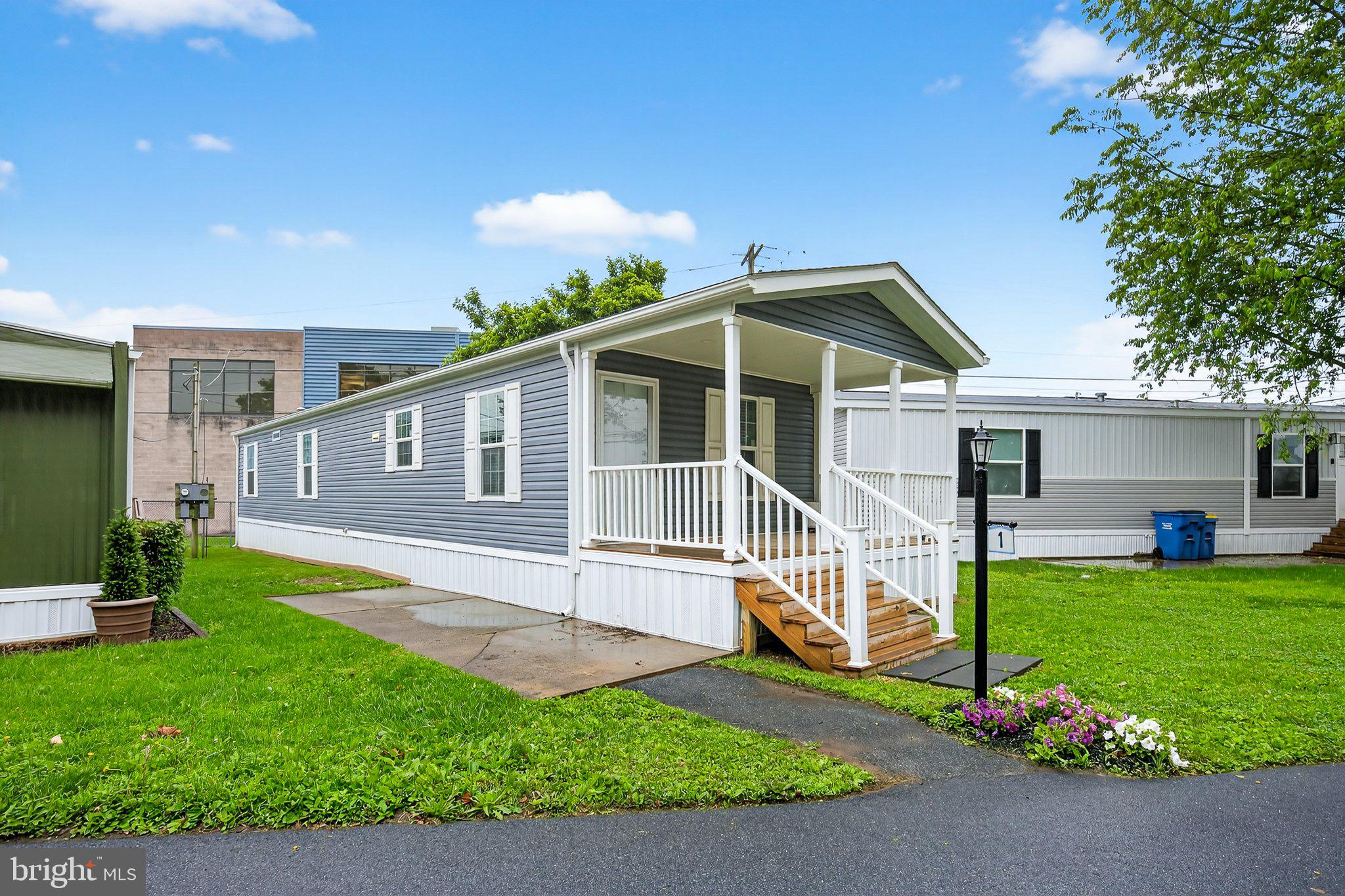 541 FURNACE HILLS PIKE 1