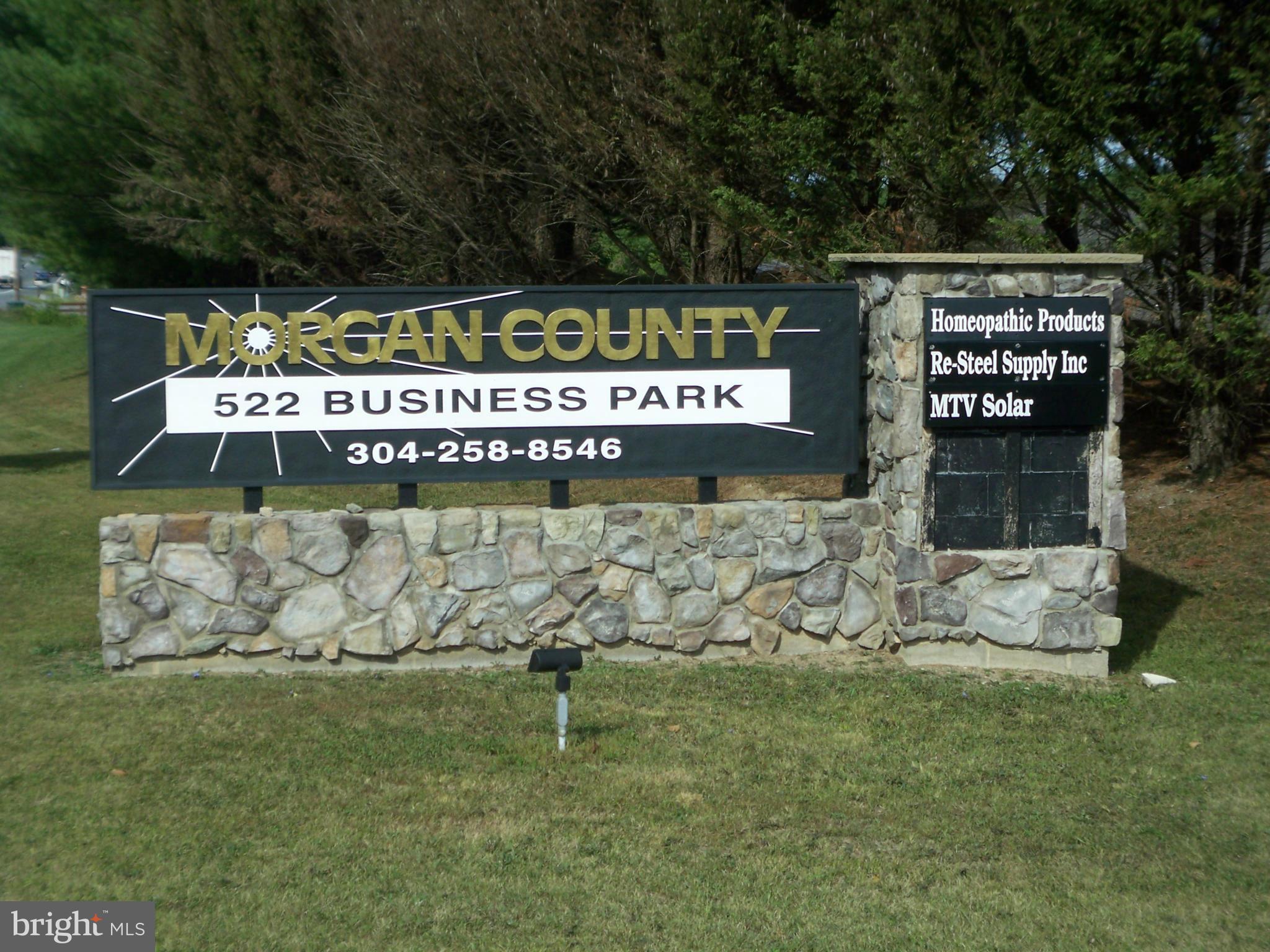 522 BUSINESS PARK - Commercial Sale