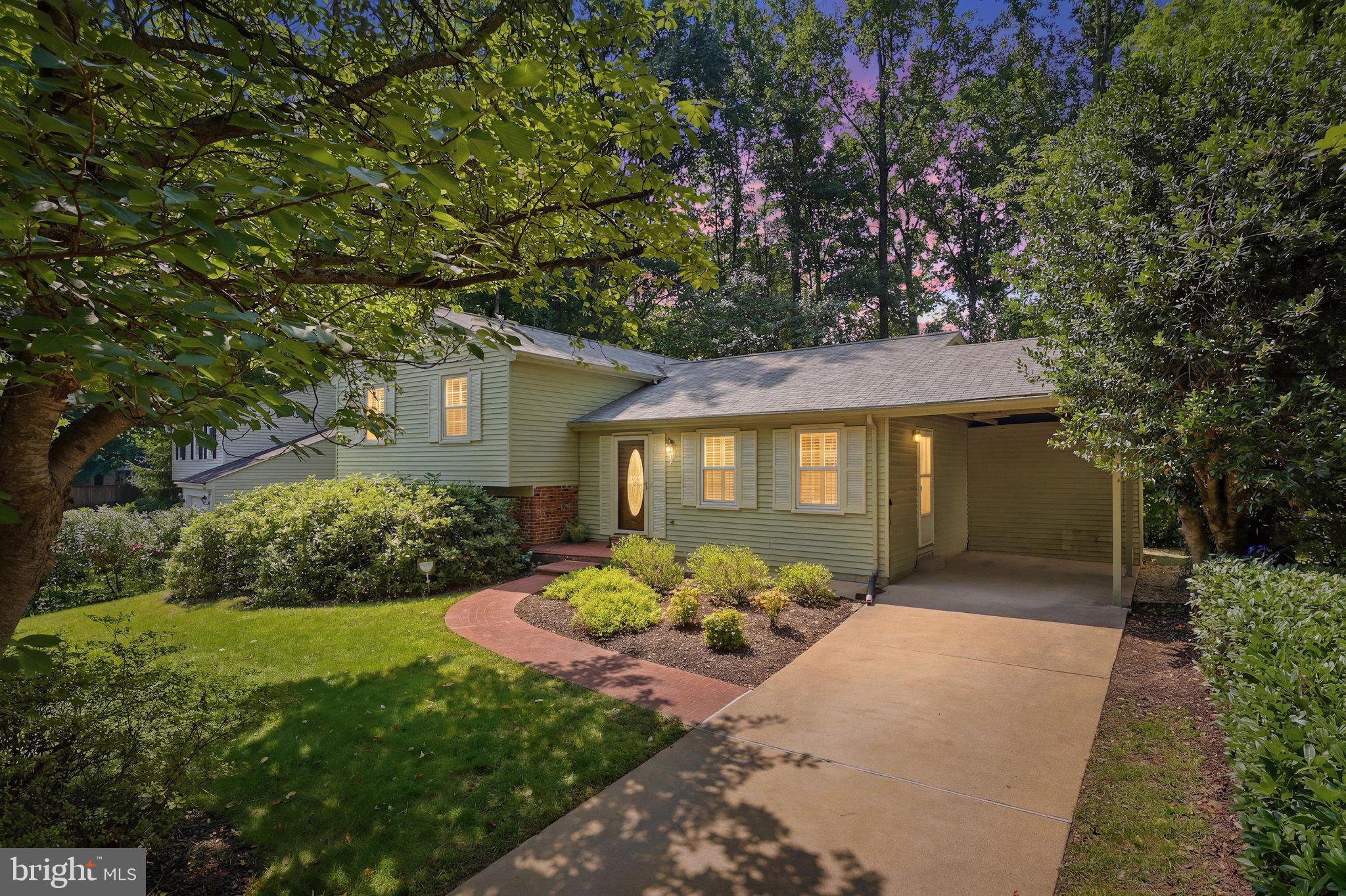 9303 BURNETTA DRIVE