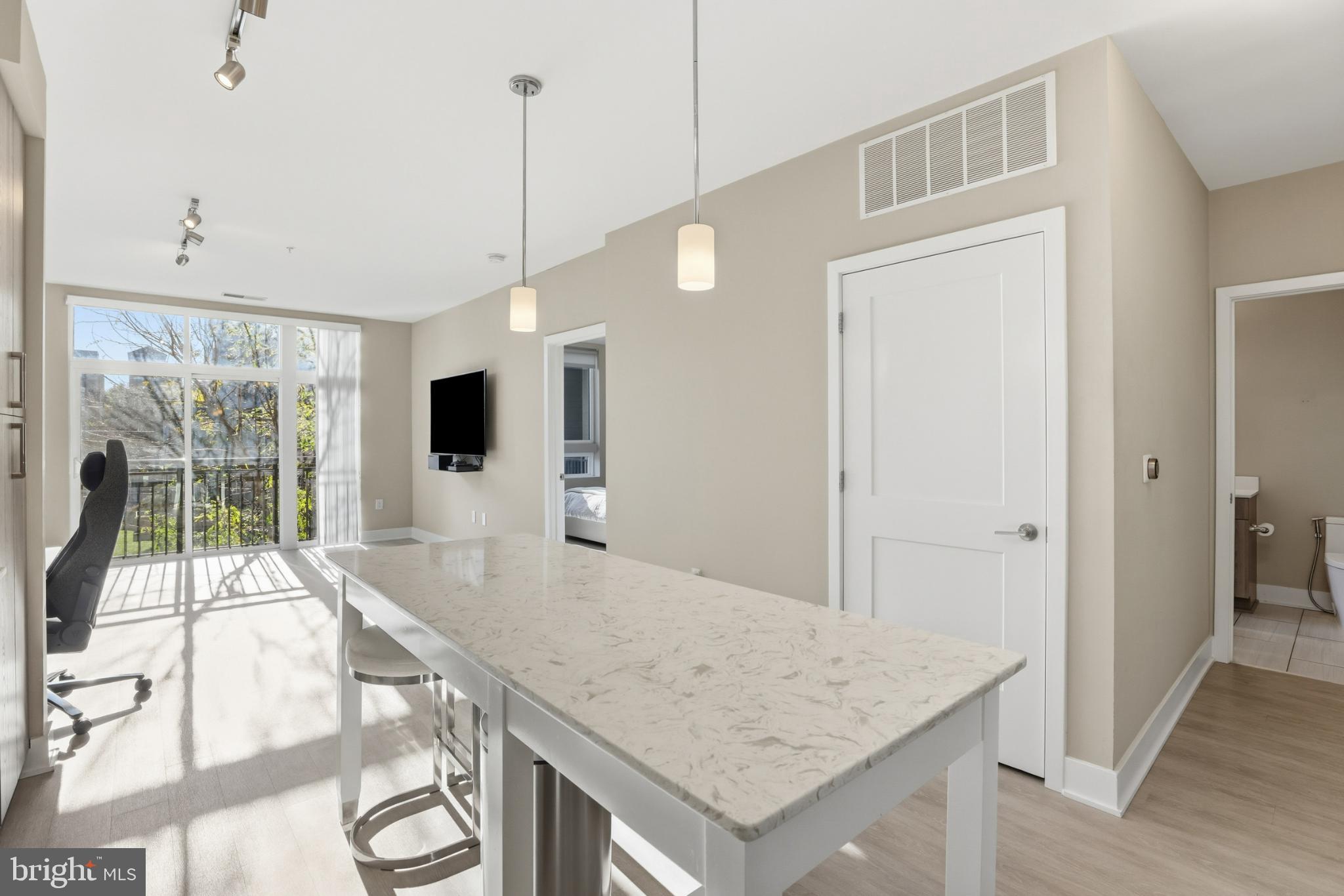 NATIONAL HARBOR - Residential