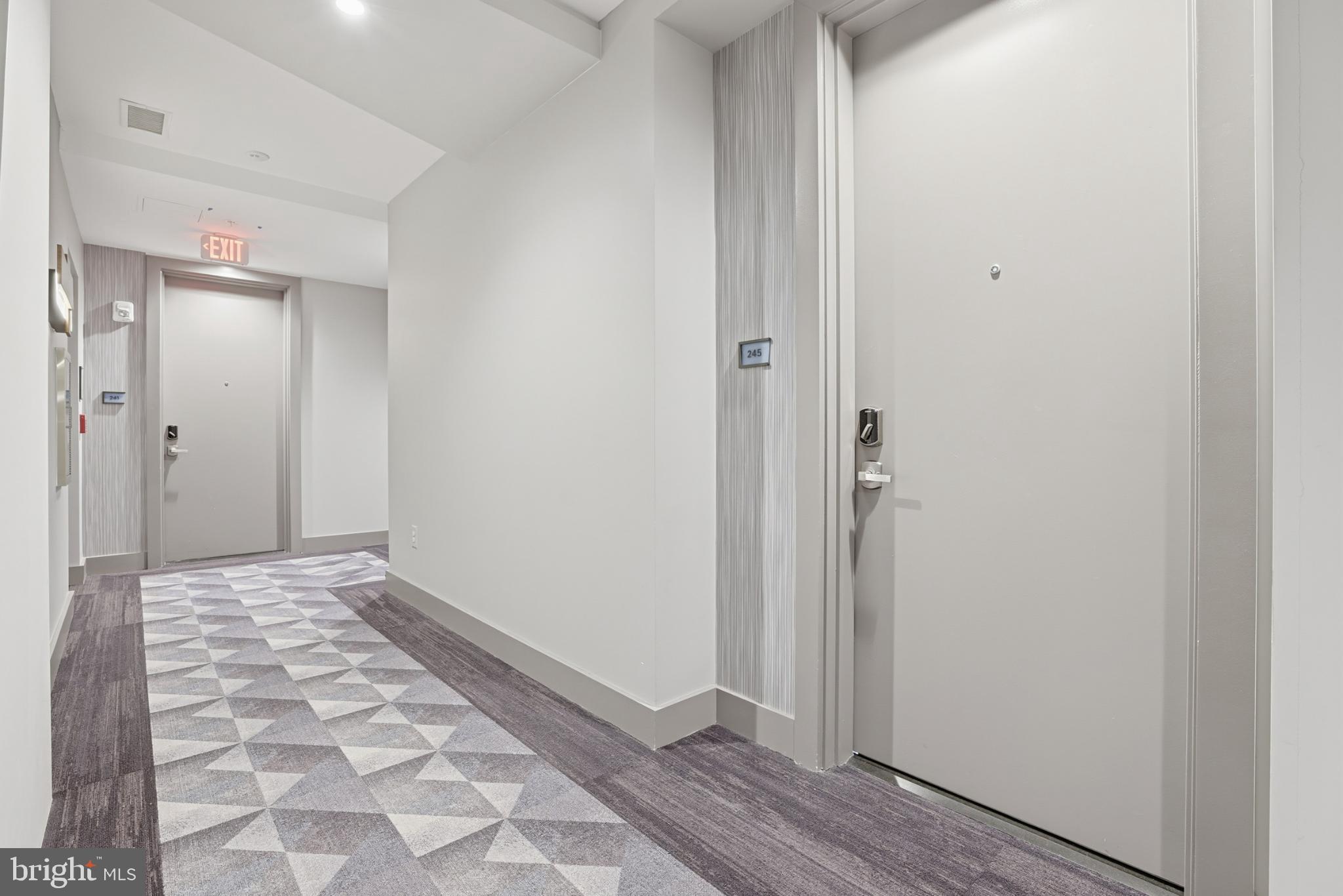 NATIONAL HARBOR - Residential