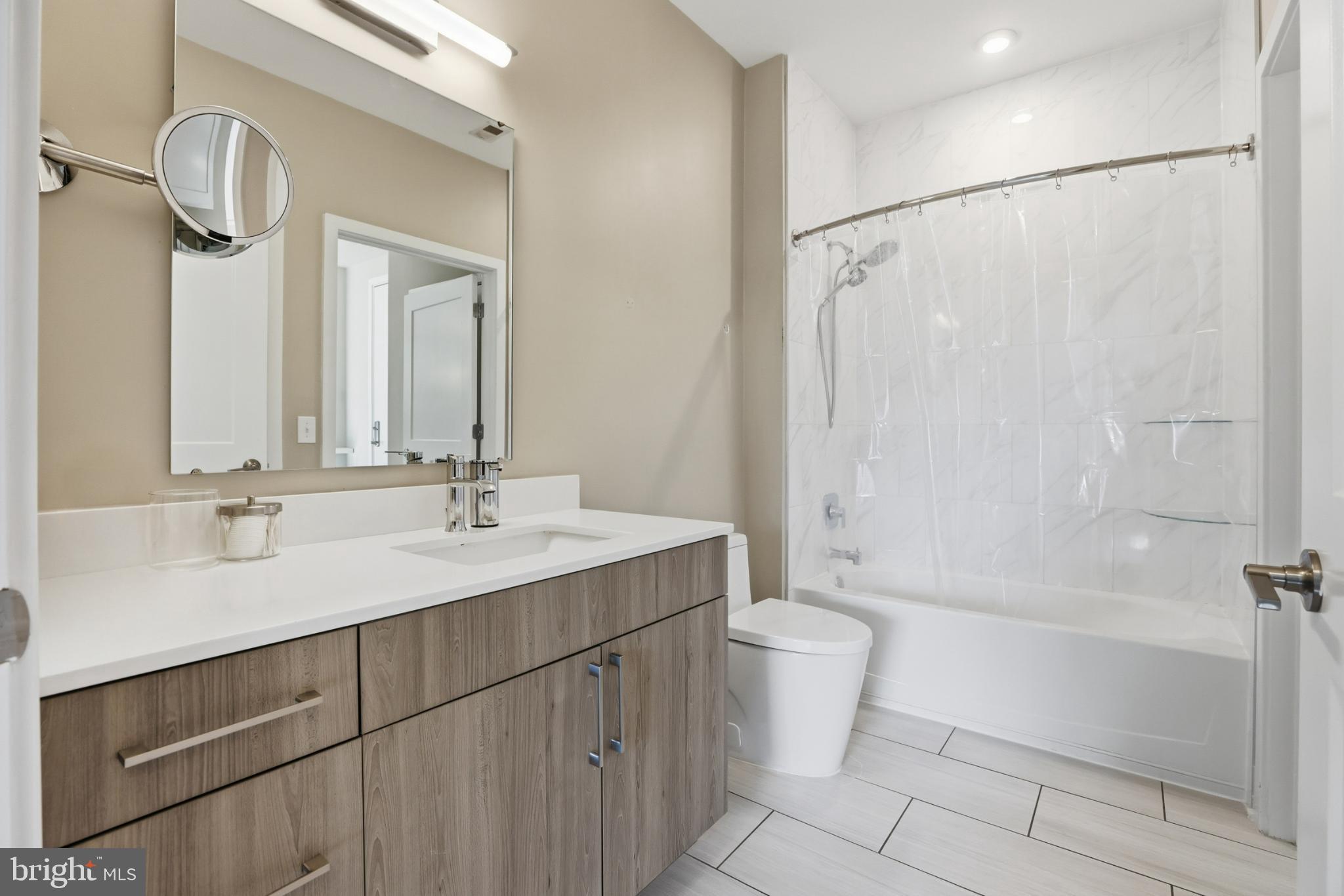 NATIONAL HARBOR - Residential