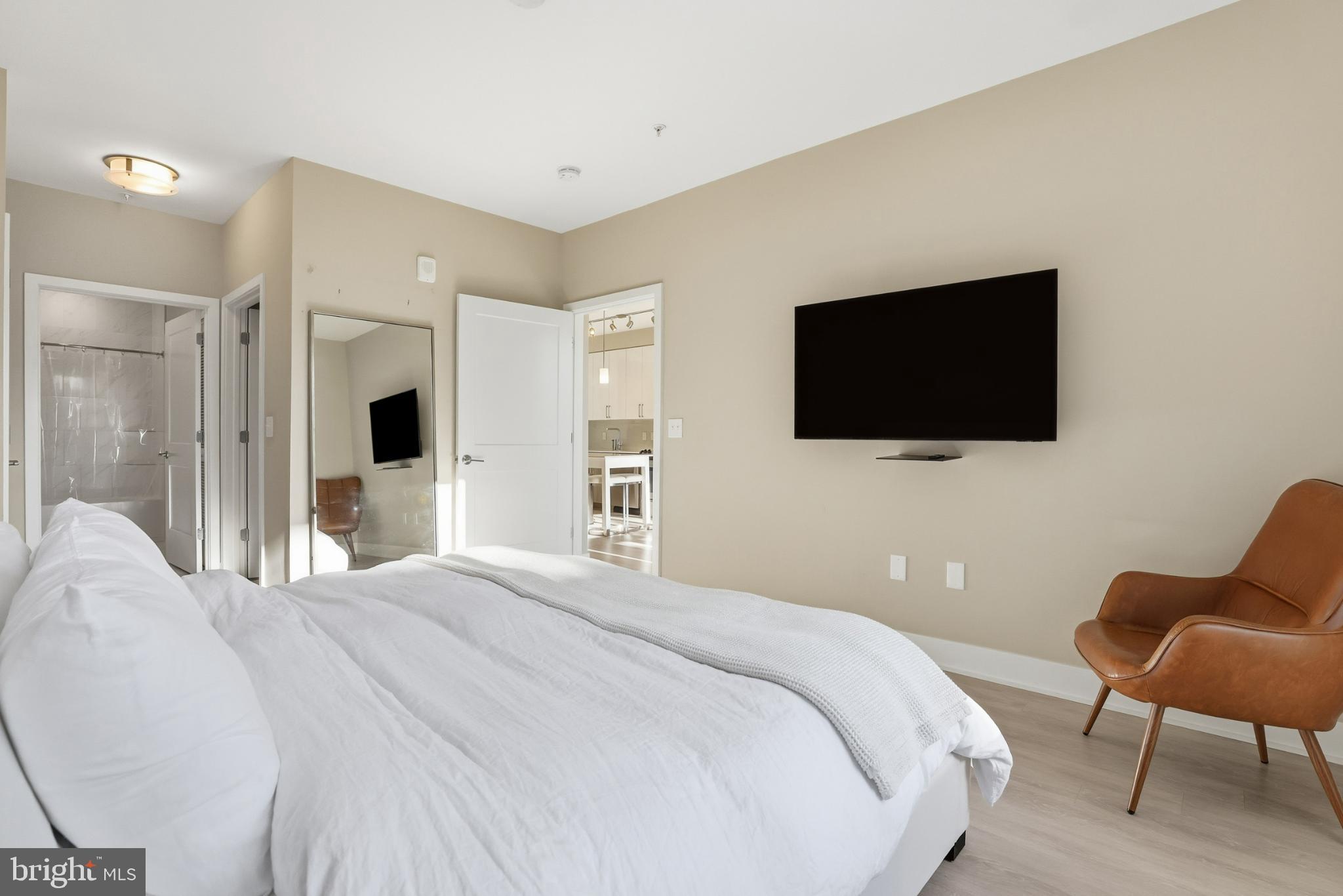 NATIONAL HARBOR - Residential