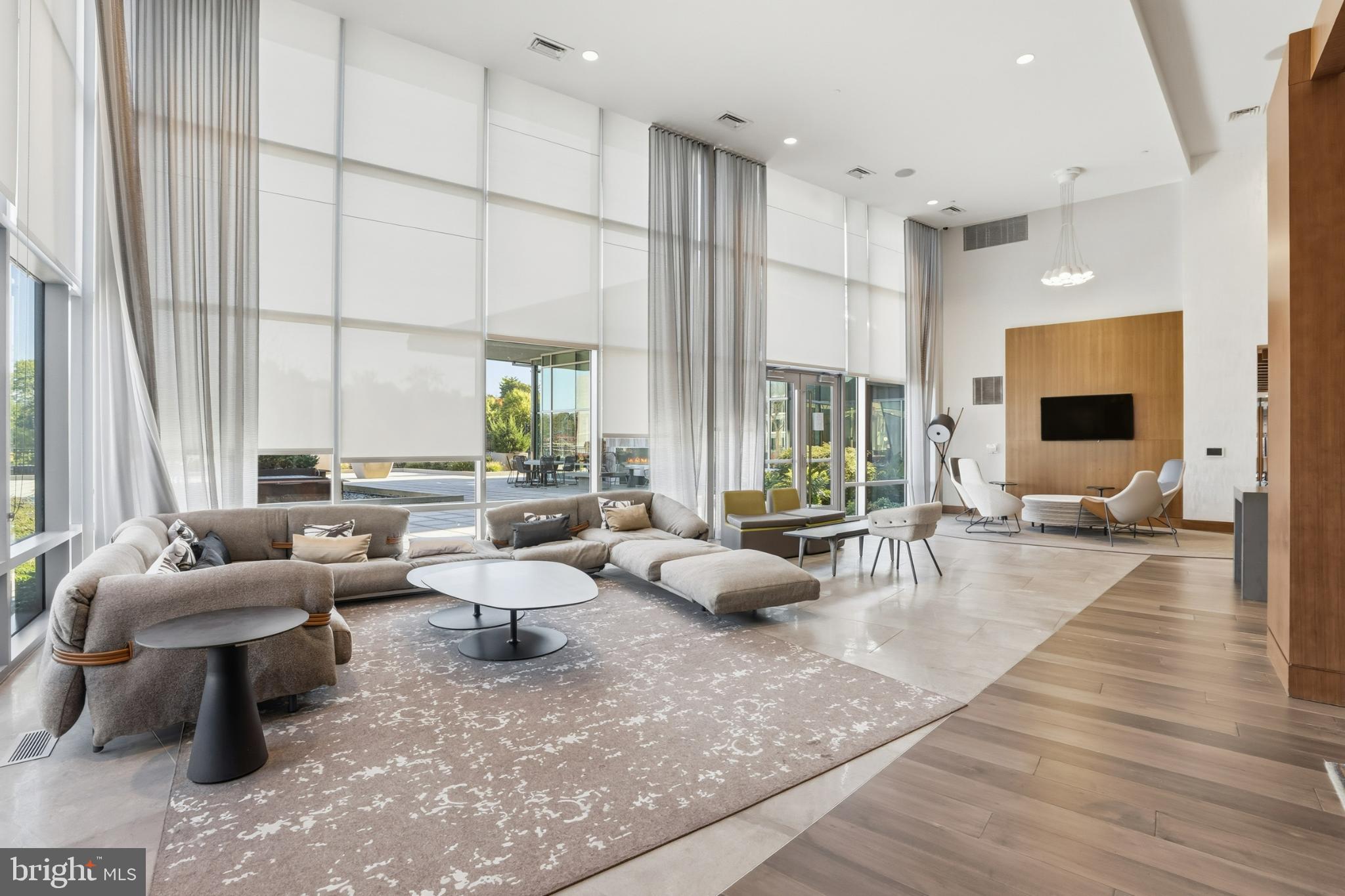 NATIONAL HARBOR - Residential