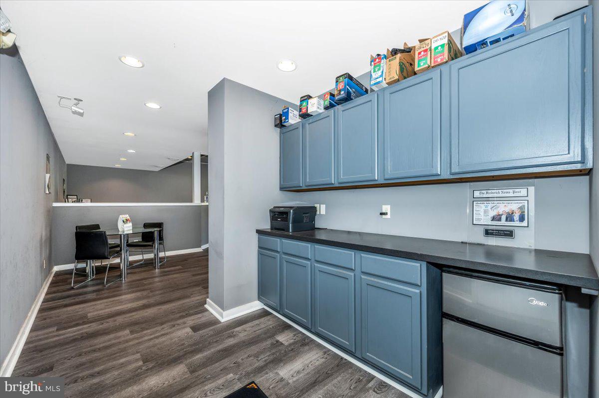 CHAMBERSBURG - Commercial Sale