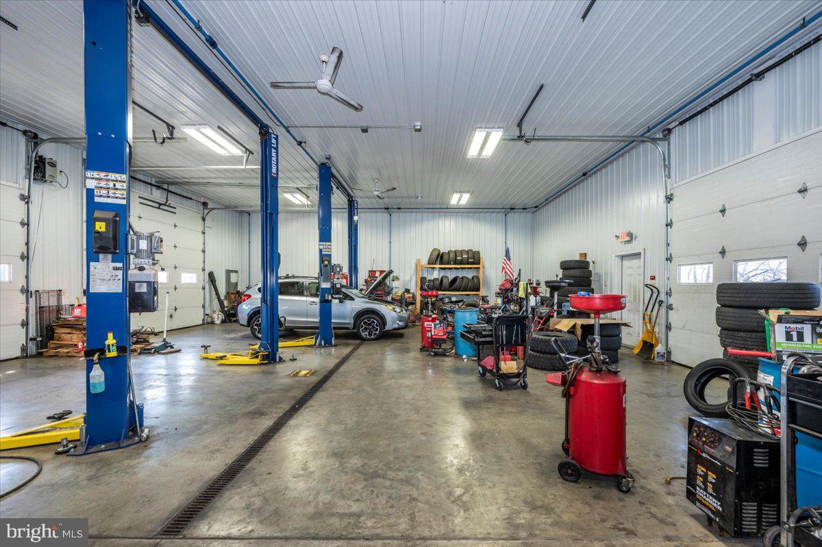 CHAMBERSBURG - Commercial Sale