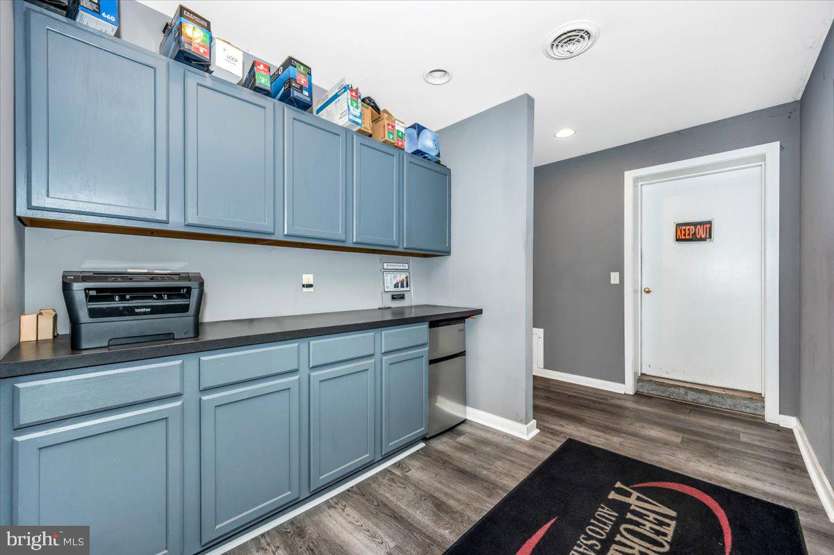 CHAMBERSBURG - Commercial Sale