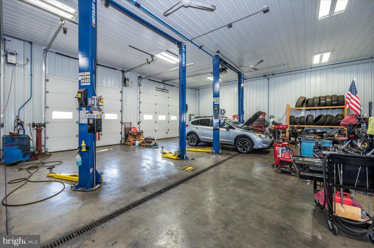 CHAMBERSBURG - Commercial Sale