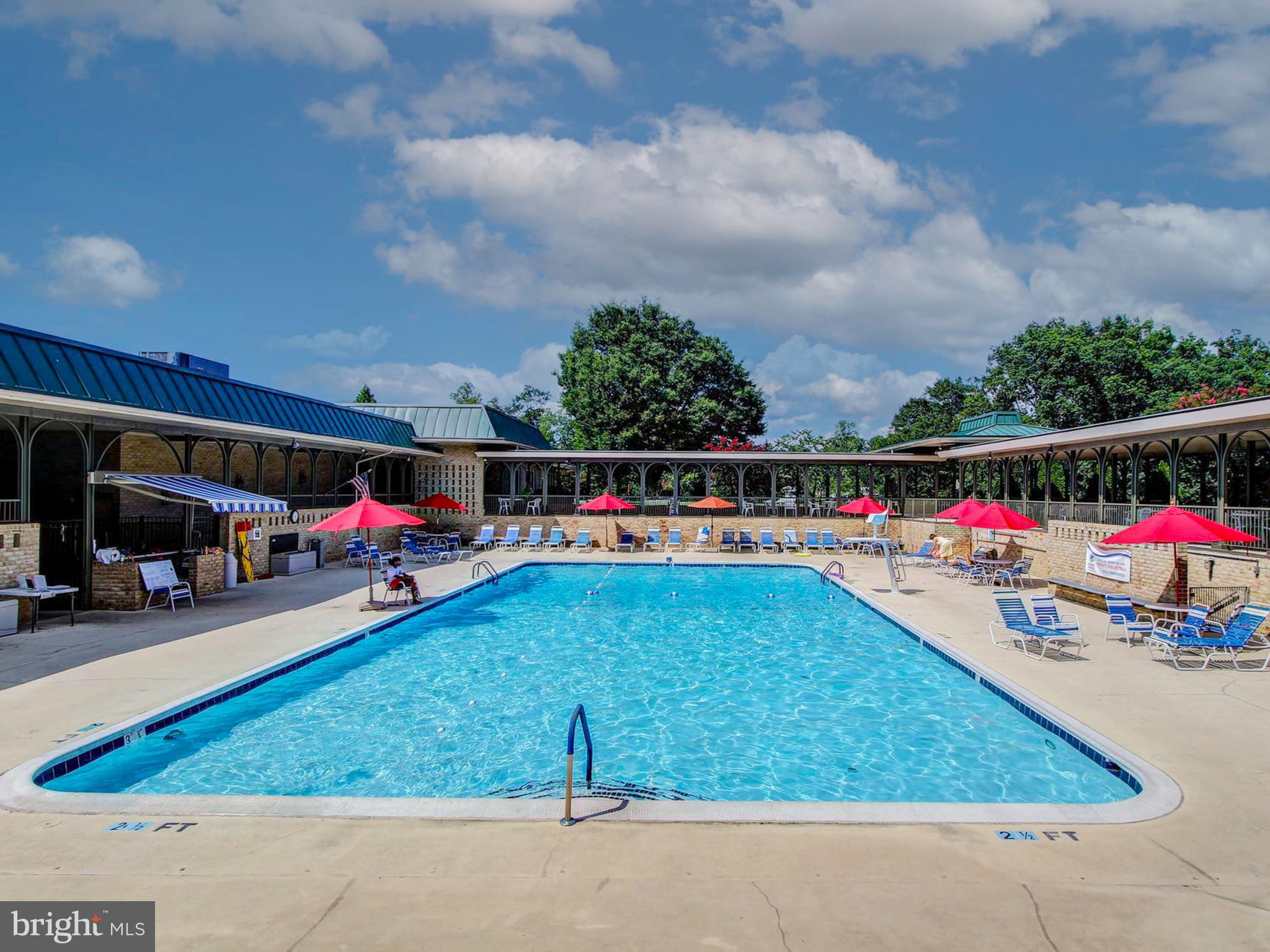 LEISURE WORLD - Residential