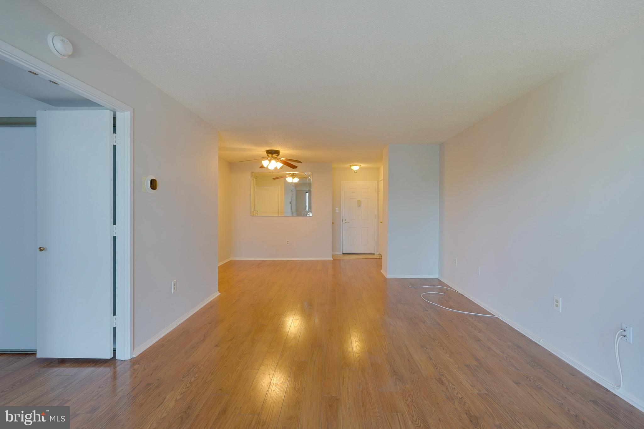 LEISURE WORLD - Residential