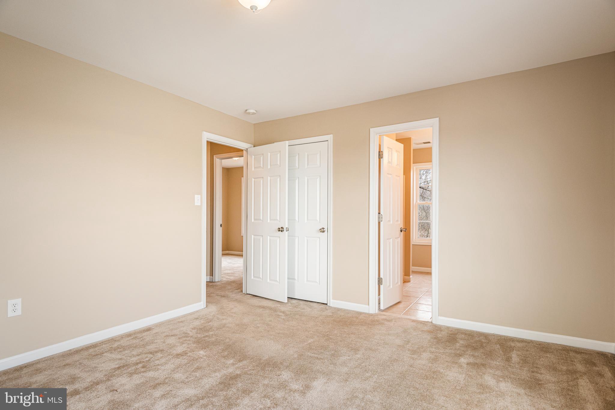 INWOOD VILLAGE - Residential