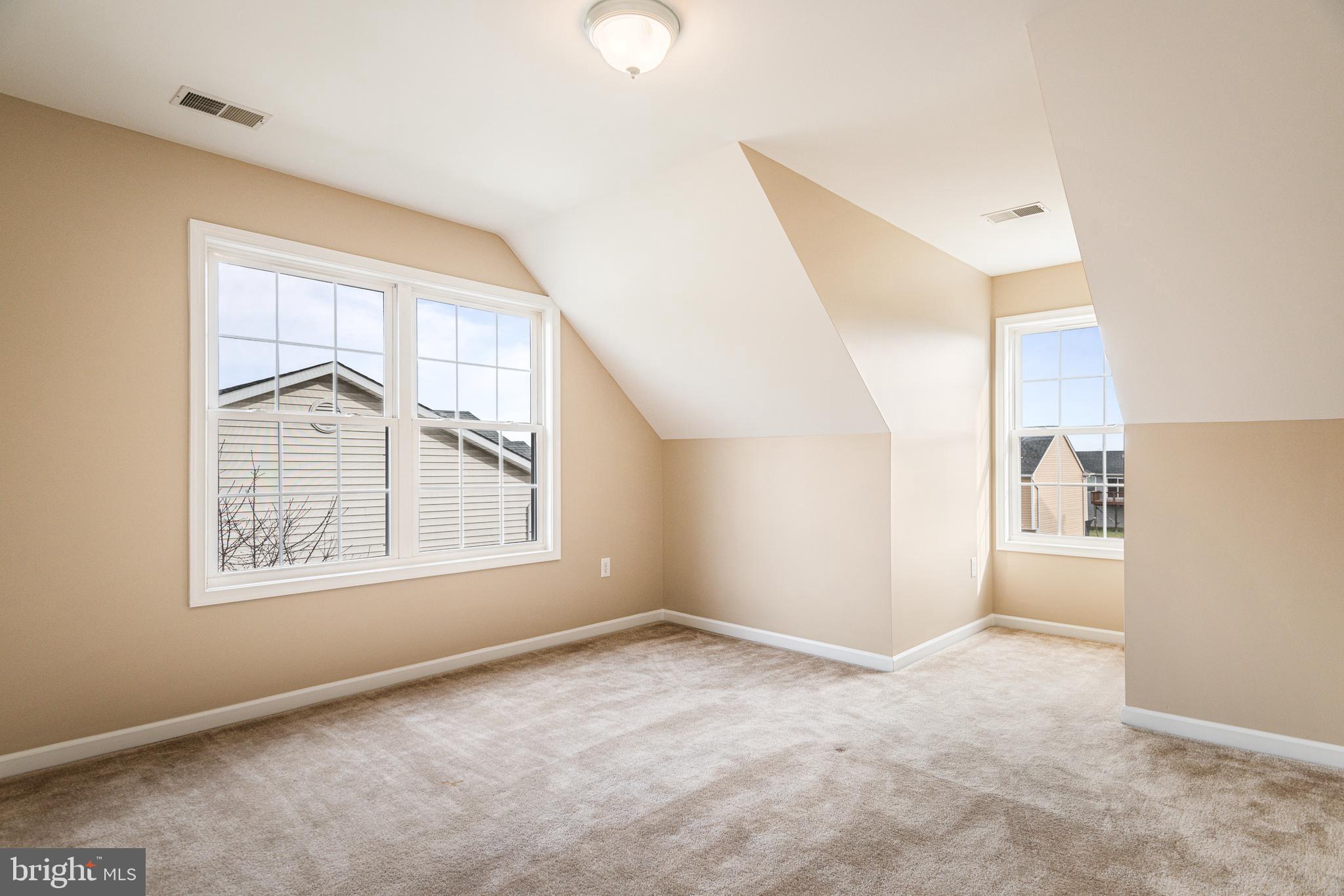 INWOOD VILLAGE - Residential