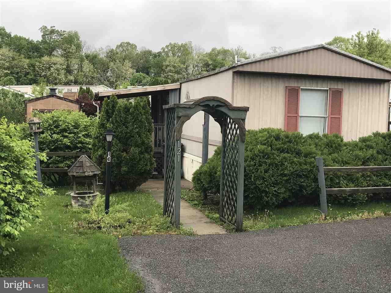 SOUTHAMPTON MANOR - Residential